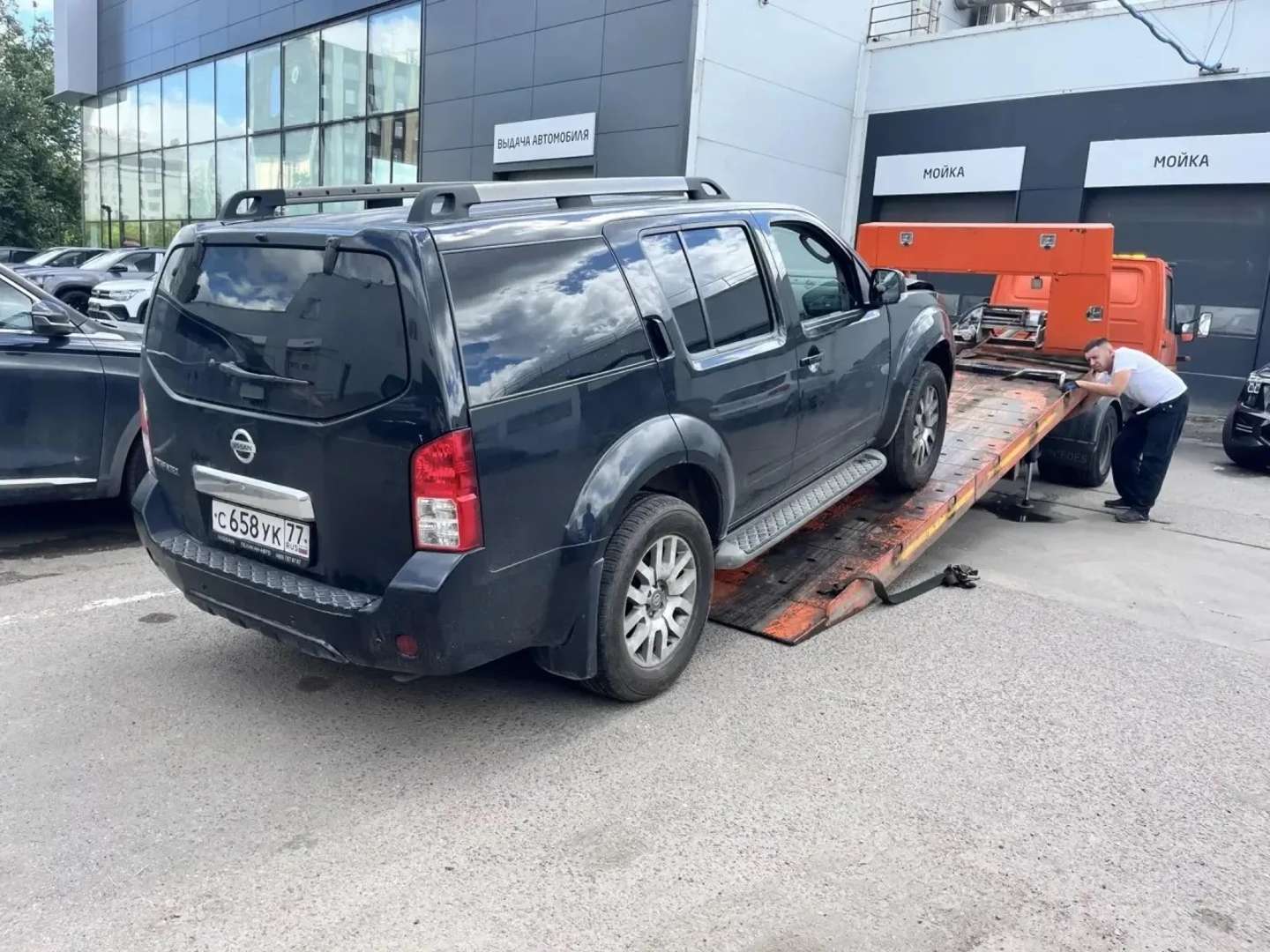 Nissan Pathfinder, 2013 — Снаружи