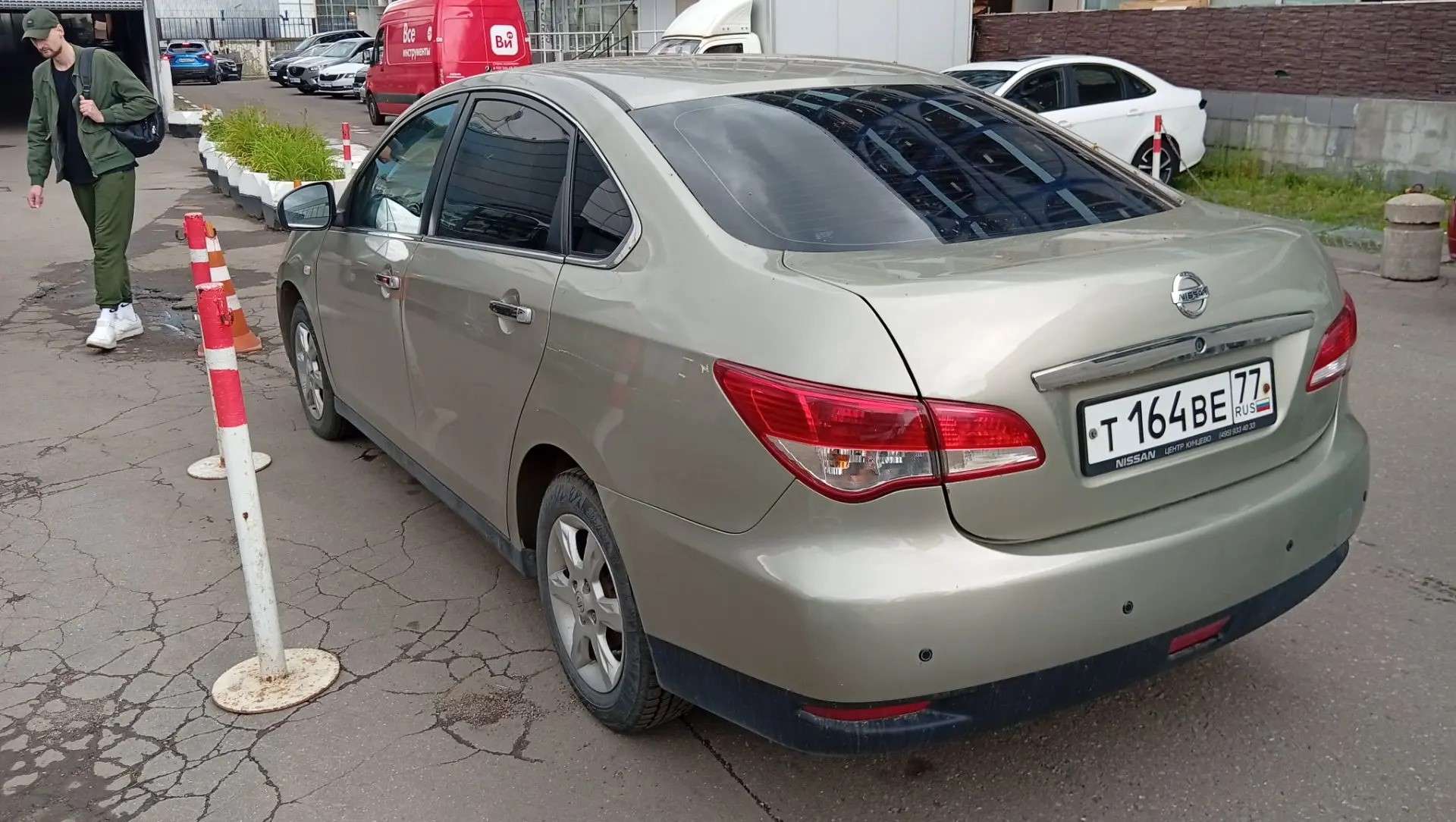 Nissan Almera, 2013 — Снаружи