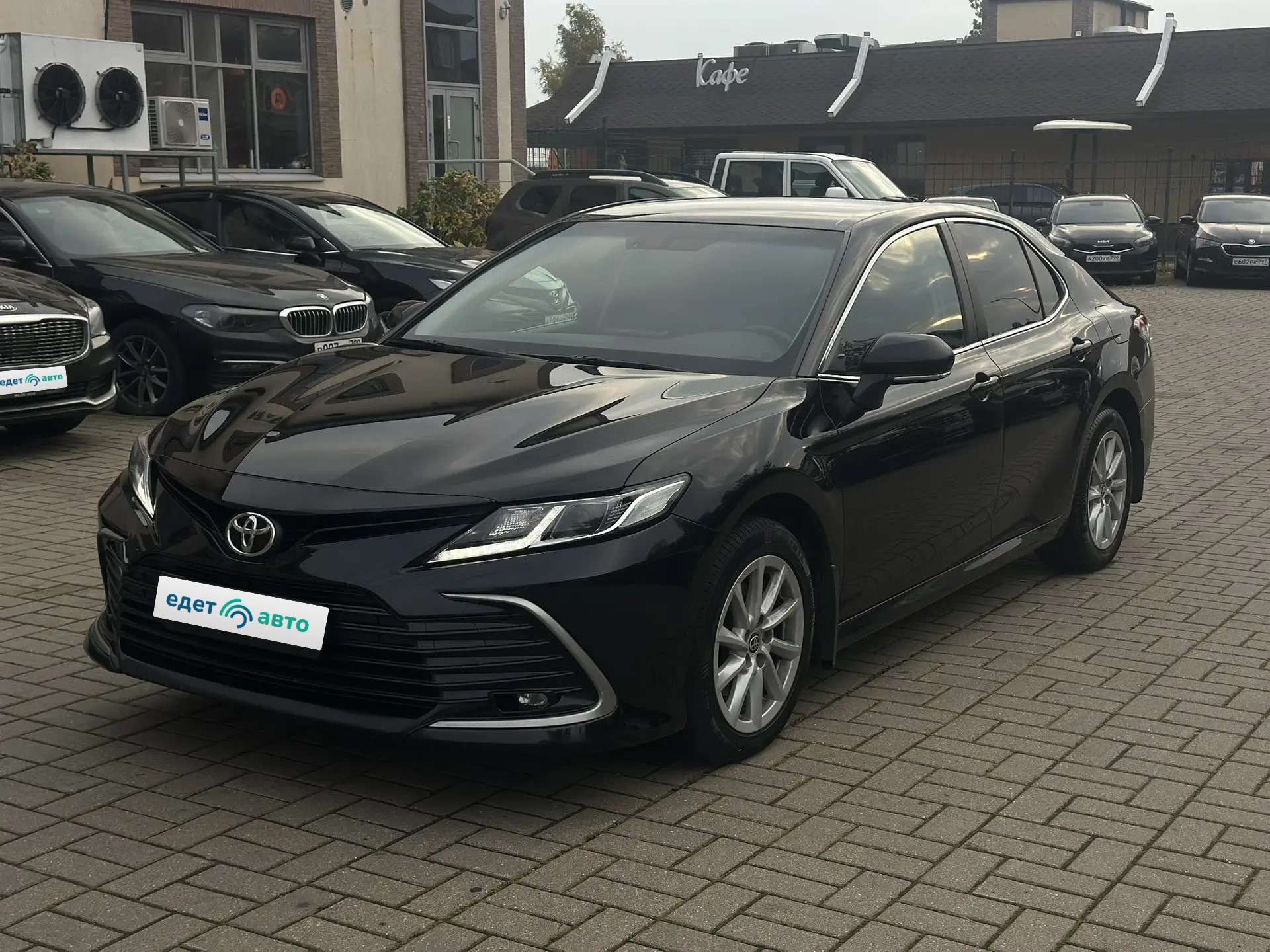 Toyota Camry, 2021 — обложка
