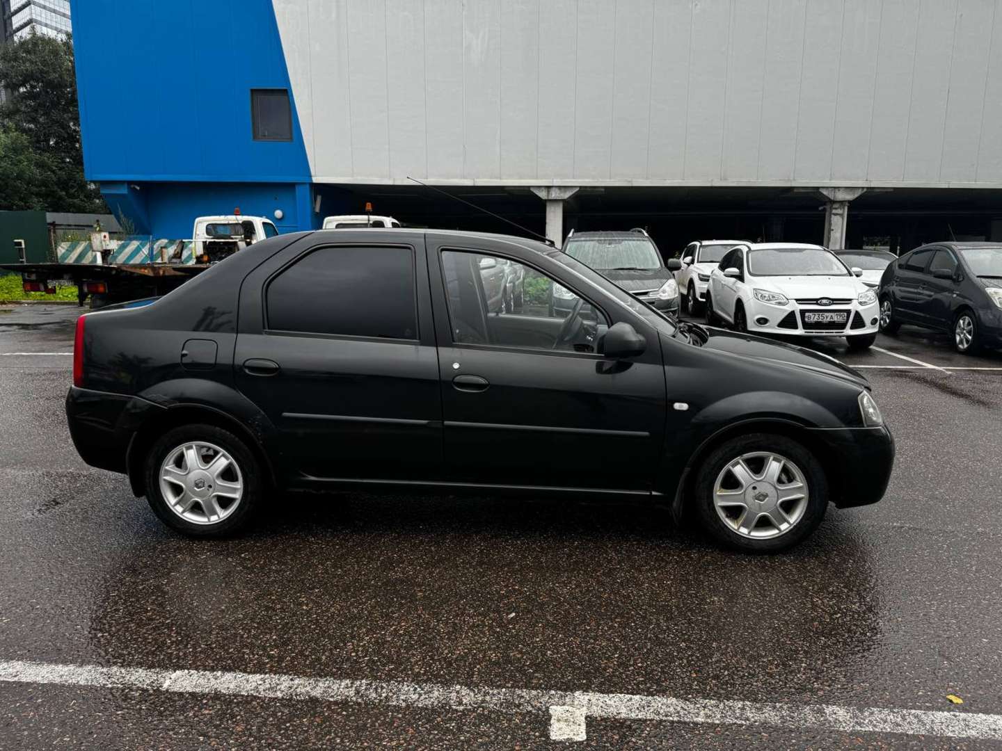 Renault LOGAN, 2009 — Снаружи