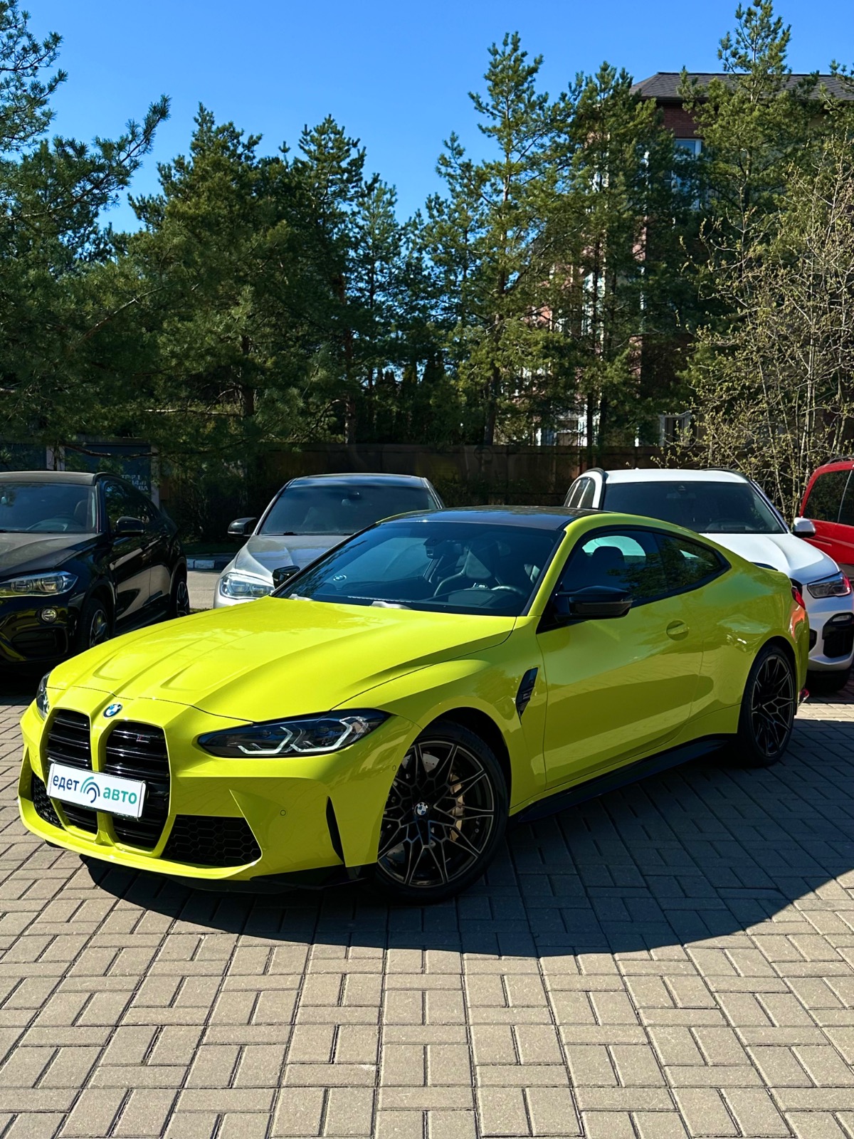 BMW M4 G82 2022 — обложка