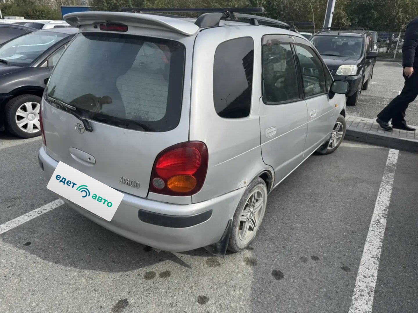 Toyota Corolla Spacio, 2000 — Снаружи