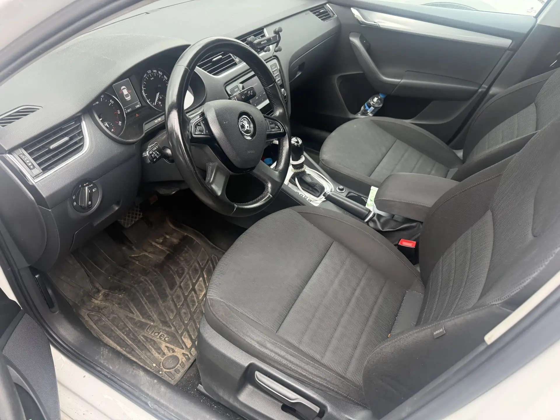 Skoda Octavia, 2015 — Салон