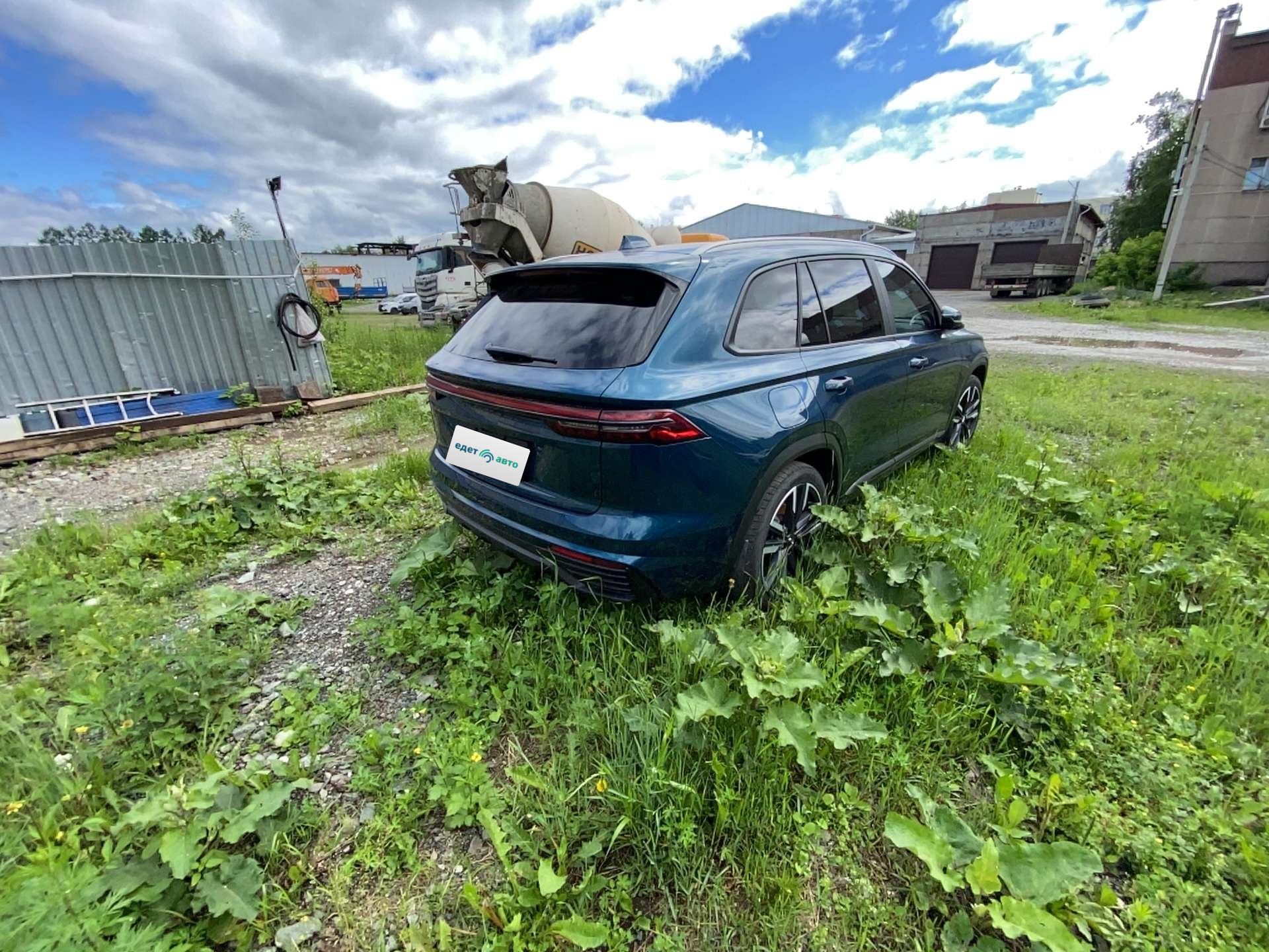 Geely Monjaro, 2023 — Снаружи