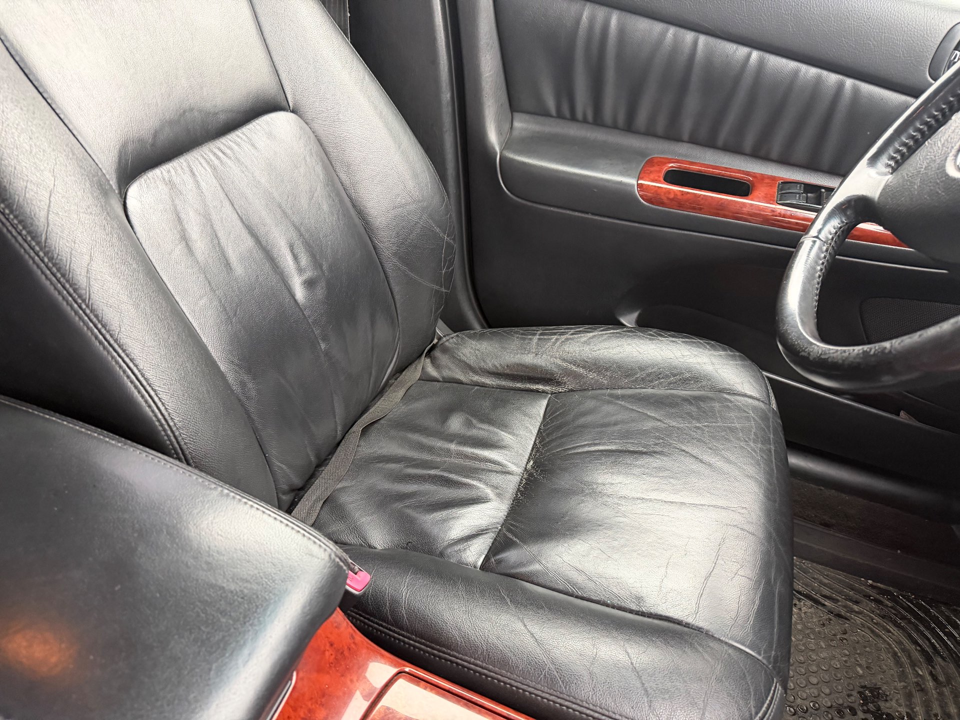 Toyota Camry, 2004 — Салон