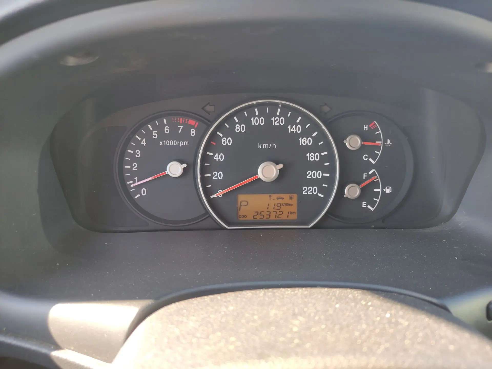Kia FG (CARENS, 2010 — Салон