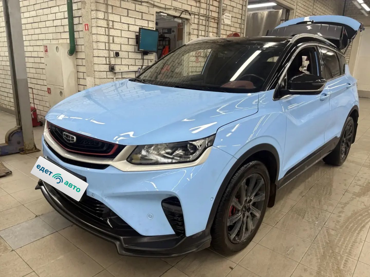 Geely Coolray, 2022 — обложка