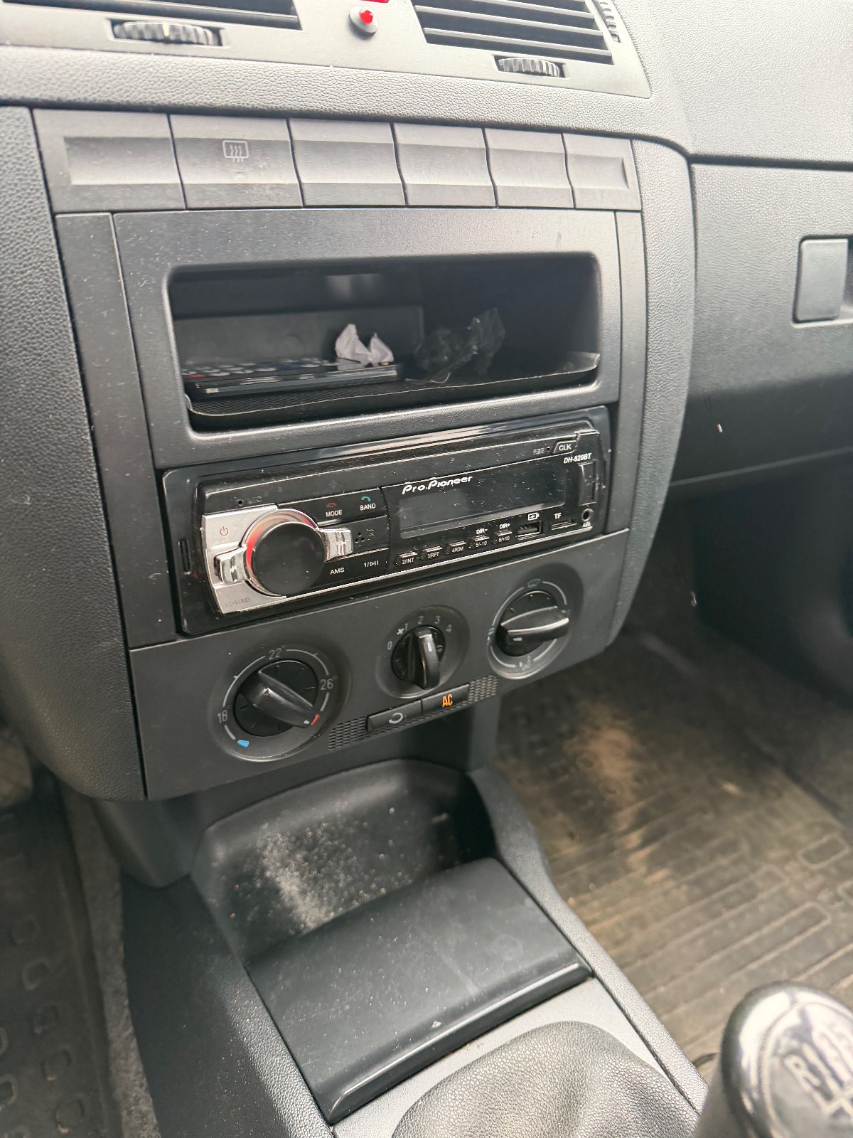 Skoda Fabia, 2004 — Салон