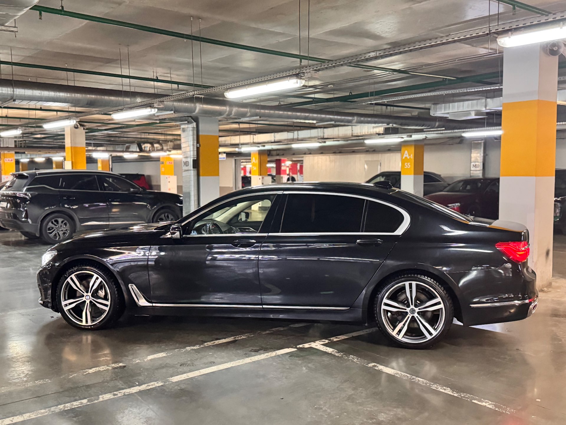BMW 750LI XDRIVE, 2015 — Снаружи