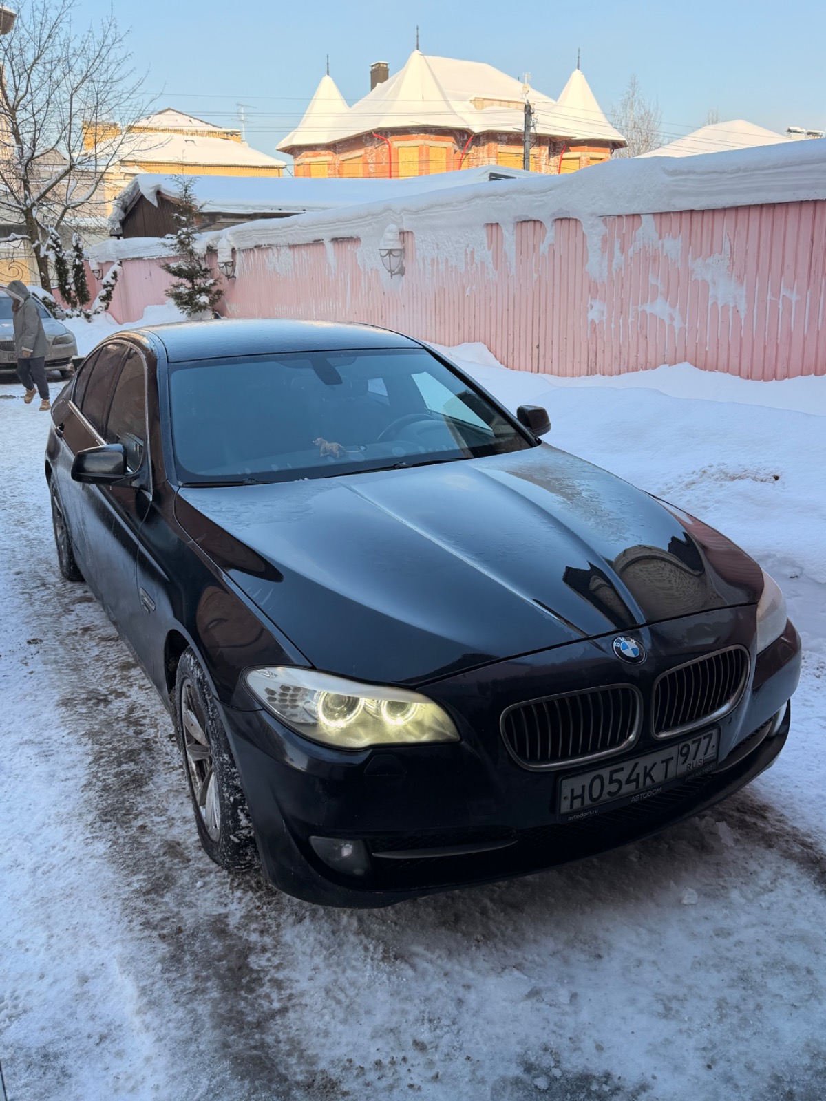 BMW 535i xDrive, F10, 2011 — обложка