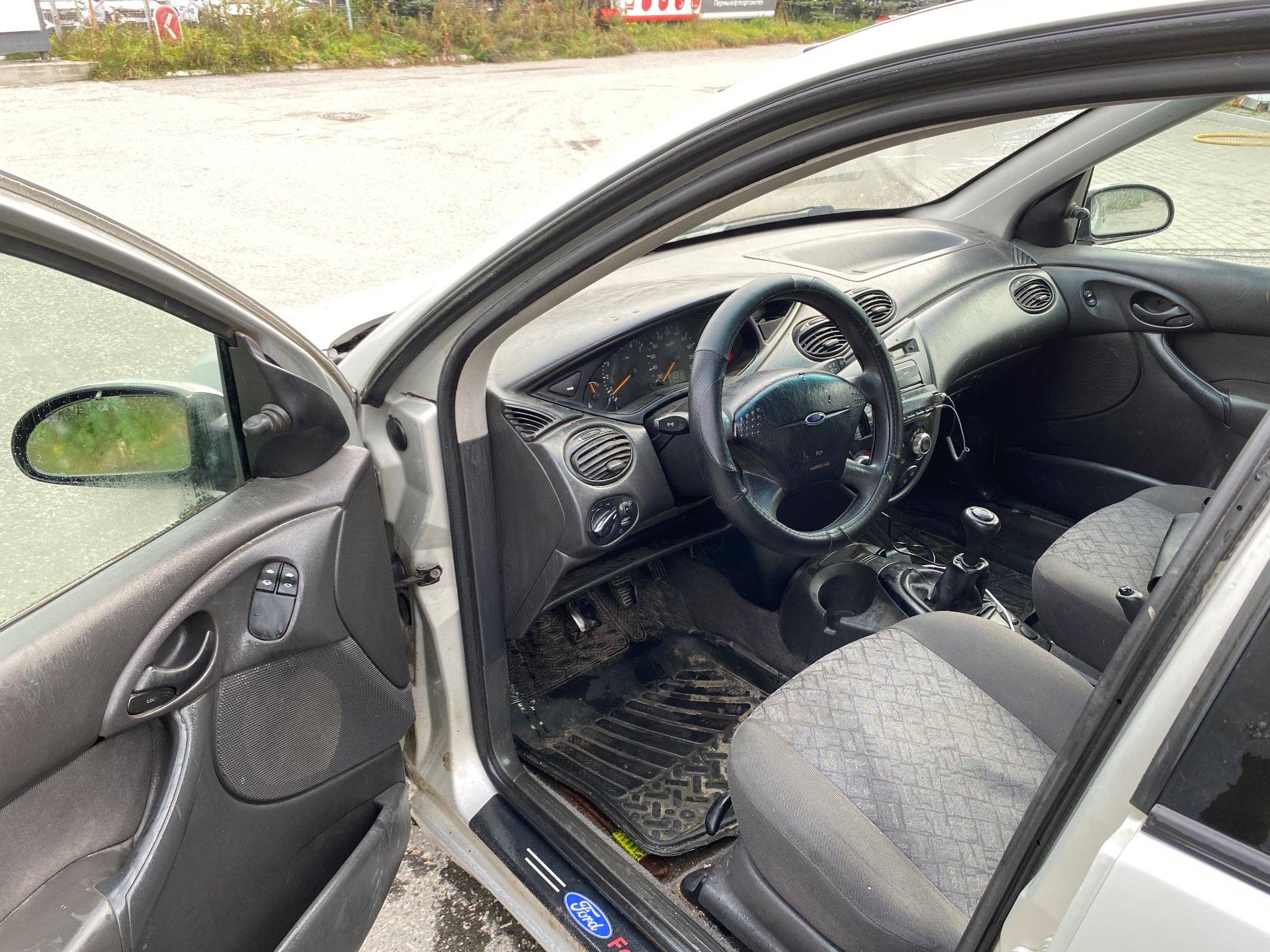 Ford Focus, 2001 — Салон