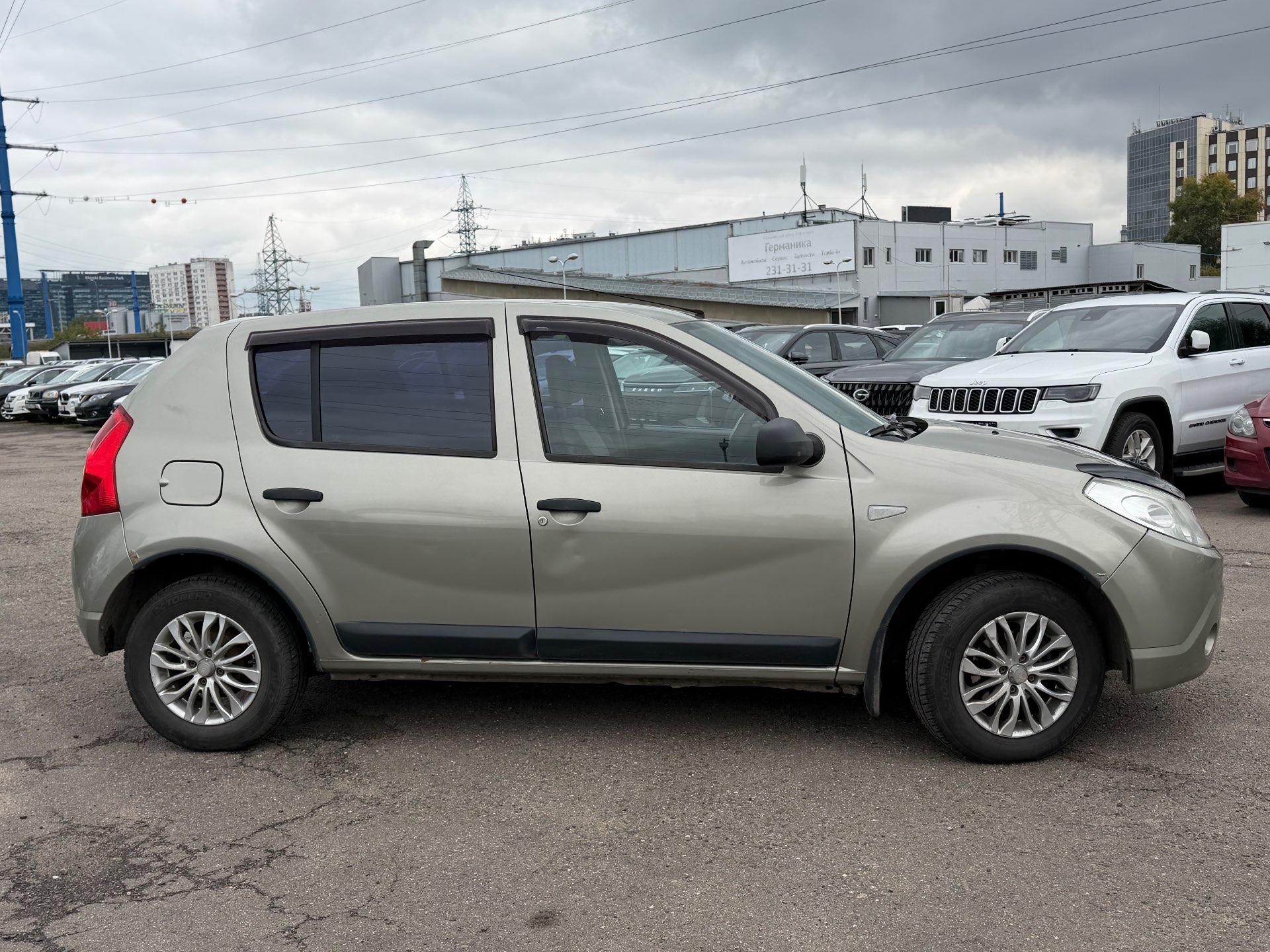 Renault Sandero, 2011 — Снаружи
