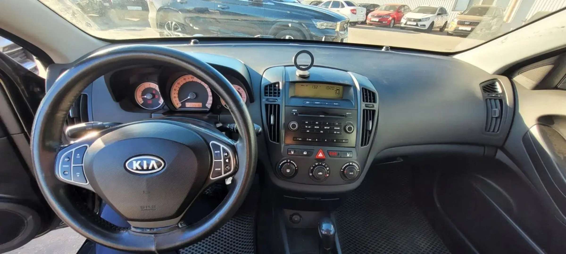 Kia Ceed, 2008 — Салон