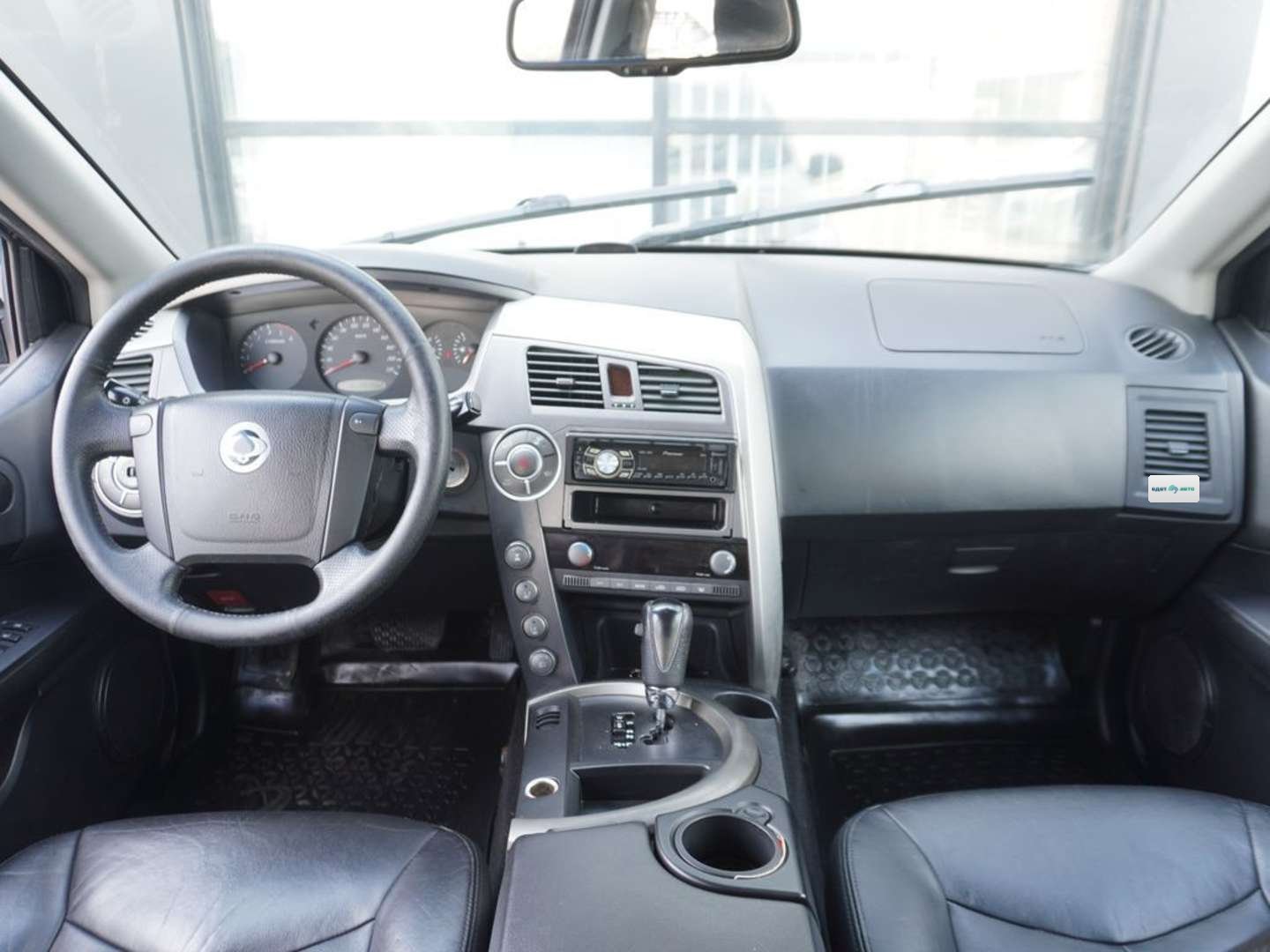 SsangYong Kyron, 2011 — Салон