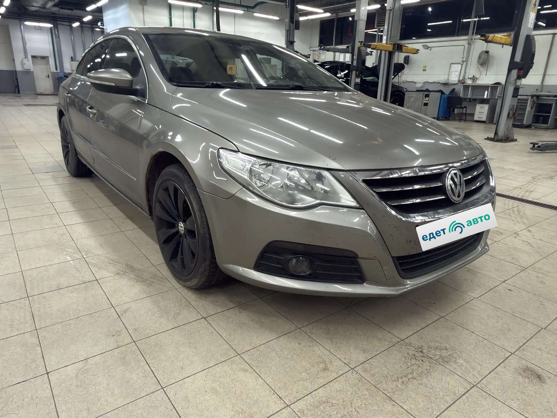 Volkswagen Passat CC, 2011 — Снаружи