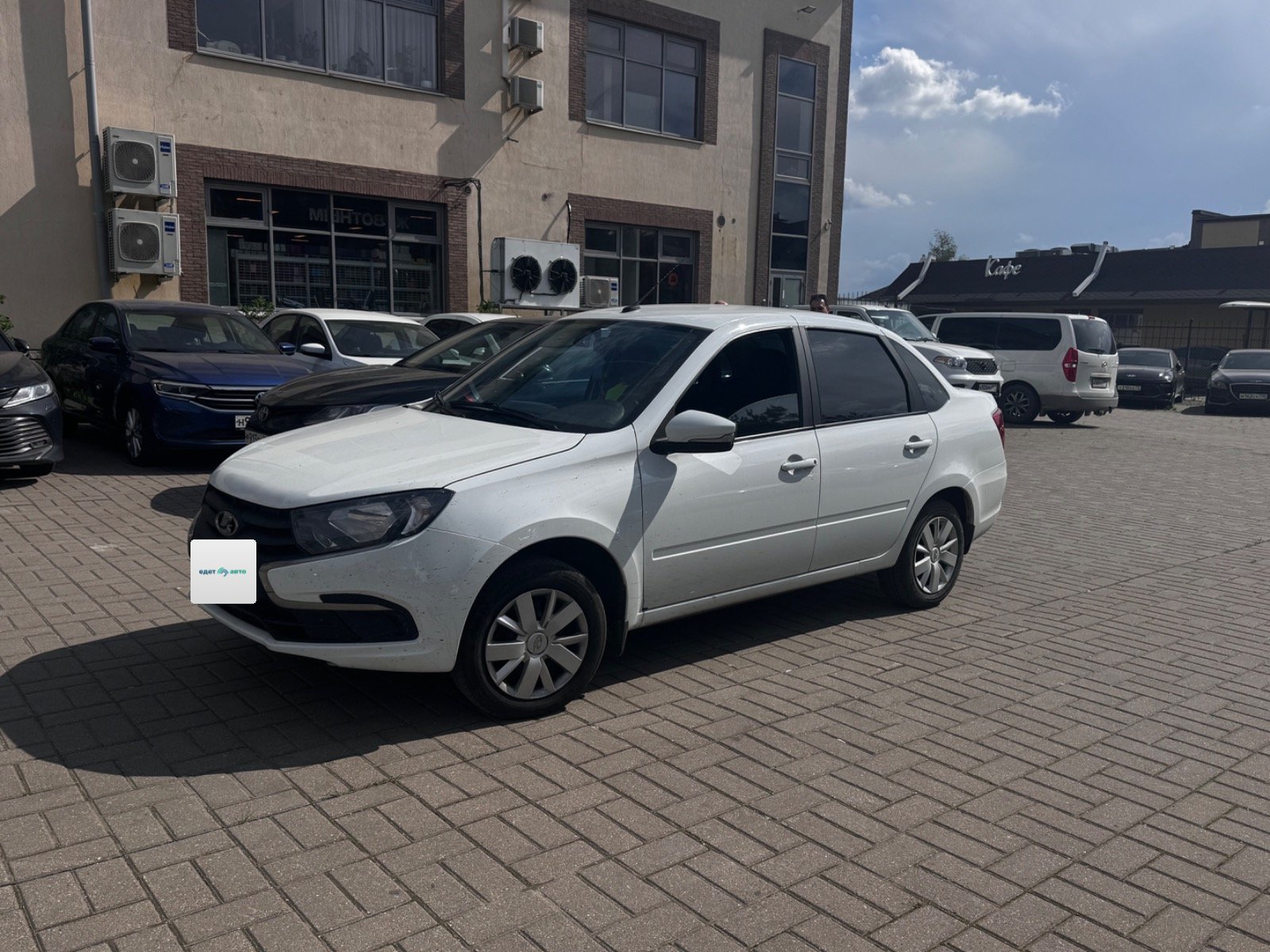 Lada Гранта, 2023 — Все фото