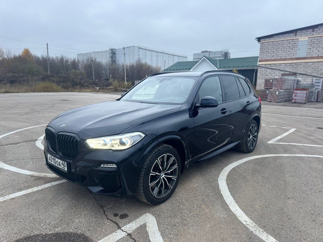 BMW X5, 2019 — обложка
