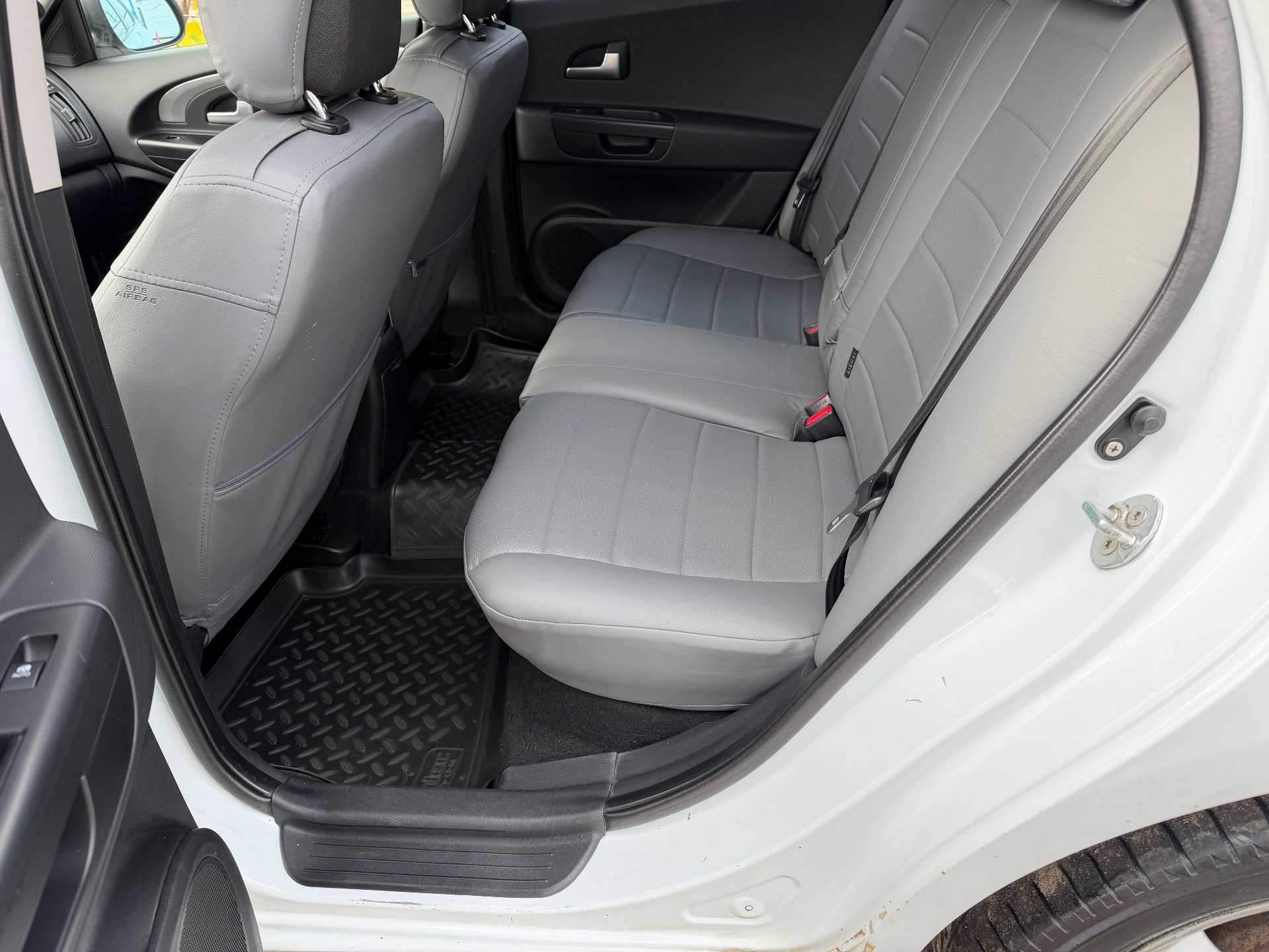 Kia Ceed, 2012 — Салон
