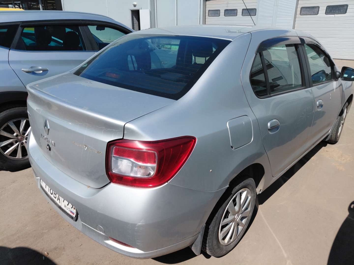 Renault Logan, 2017 — Снаружи