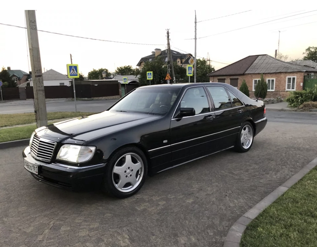 Mercedes-Benz S-Class W140 – чем знаменит и почему «кабан». Лучшие условия  на «ЕдетАвто»