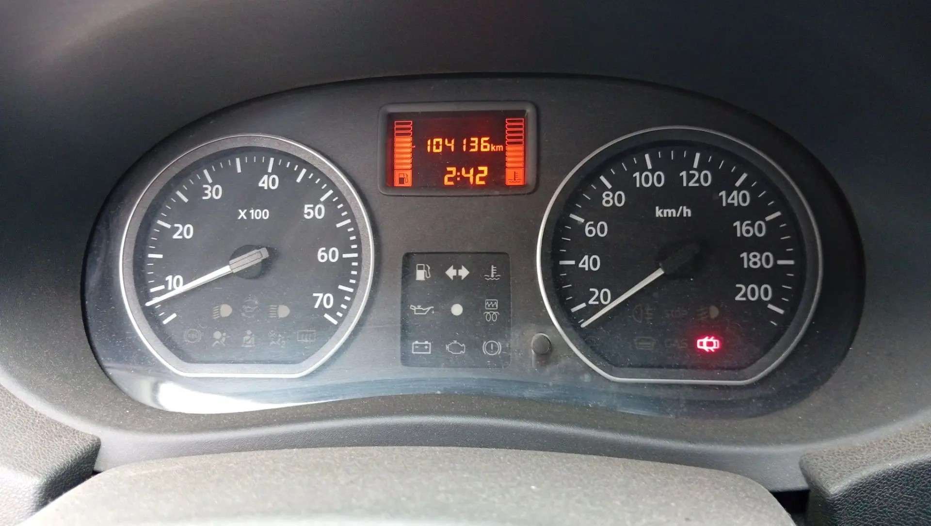 Nissan Almera, 2013 — Салон