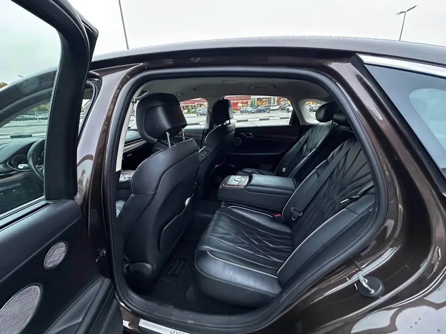 Genesis G80, 2021 — Салон
