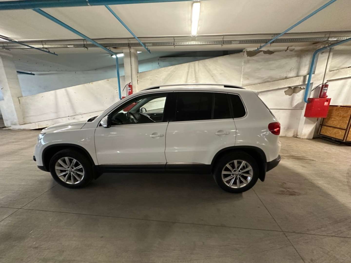 Volkswagen Tiguan, 2012 — Снаружи