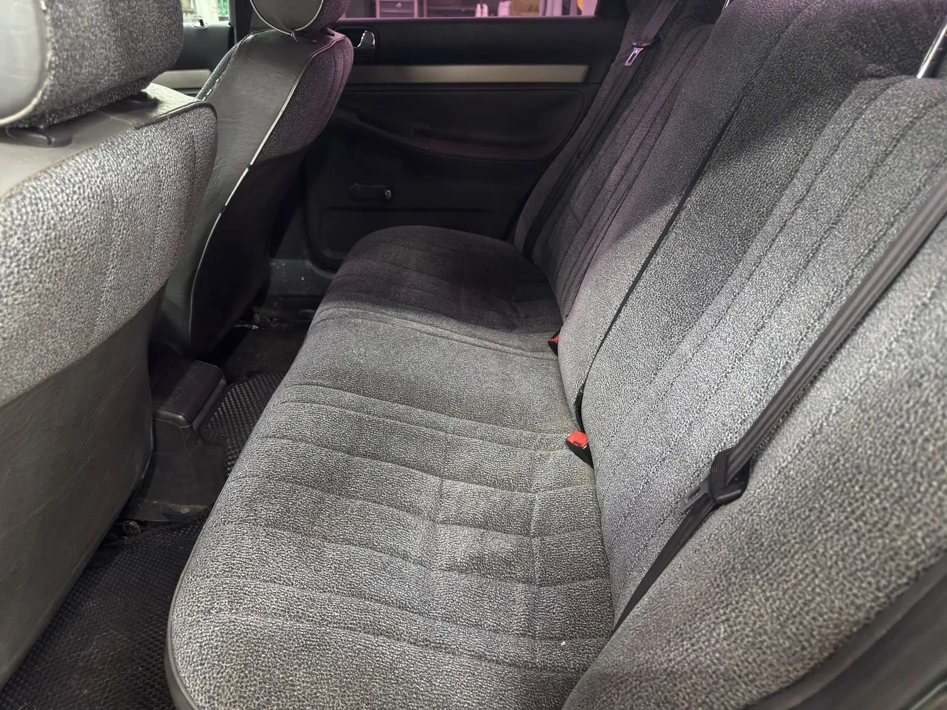Audi A4, 1999 — Салон
