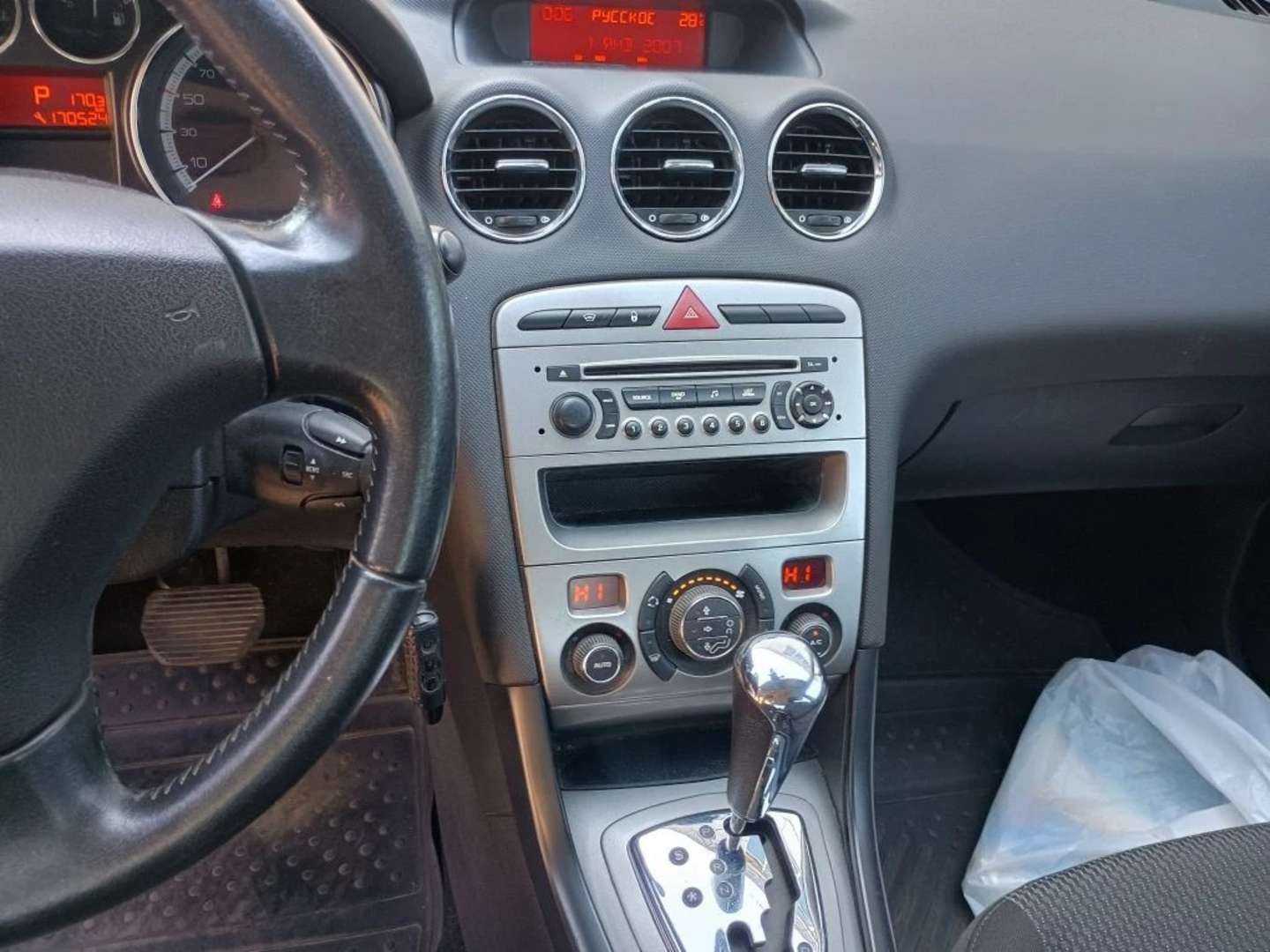 Peugeot 408, 2012 — Прочее