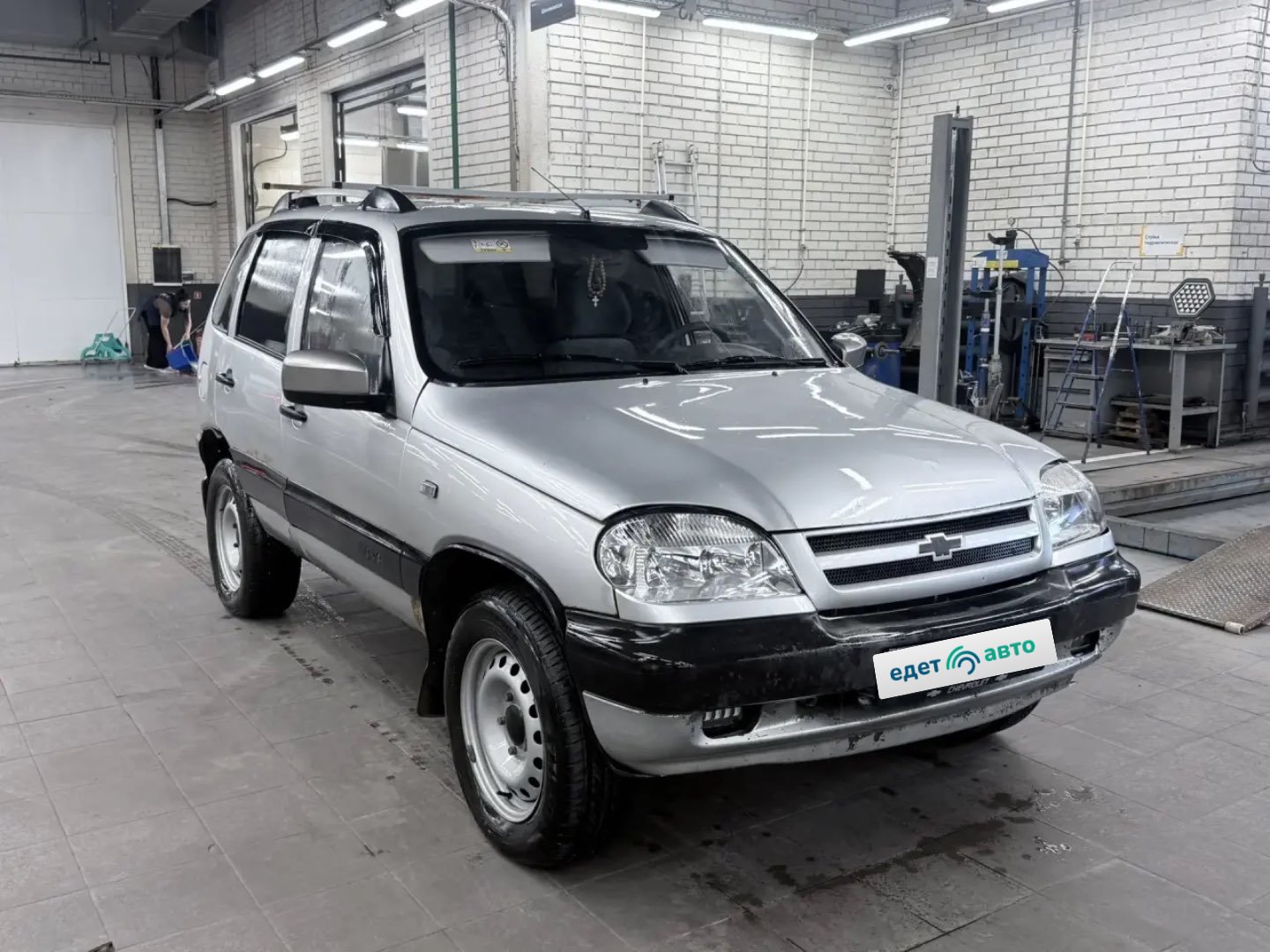 Chevrolet Niva, 2004 — Снаружи