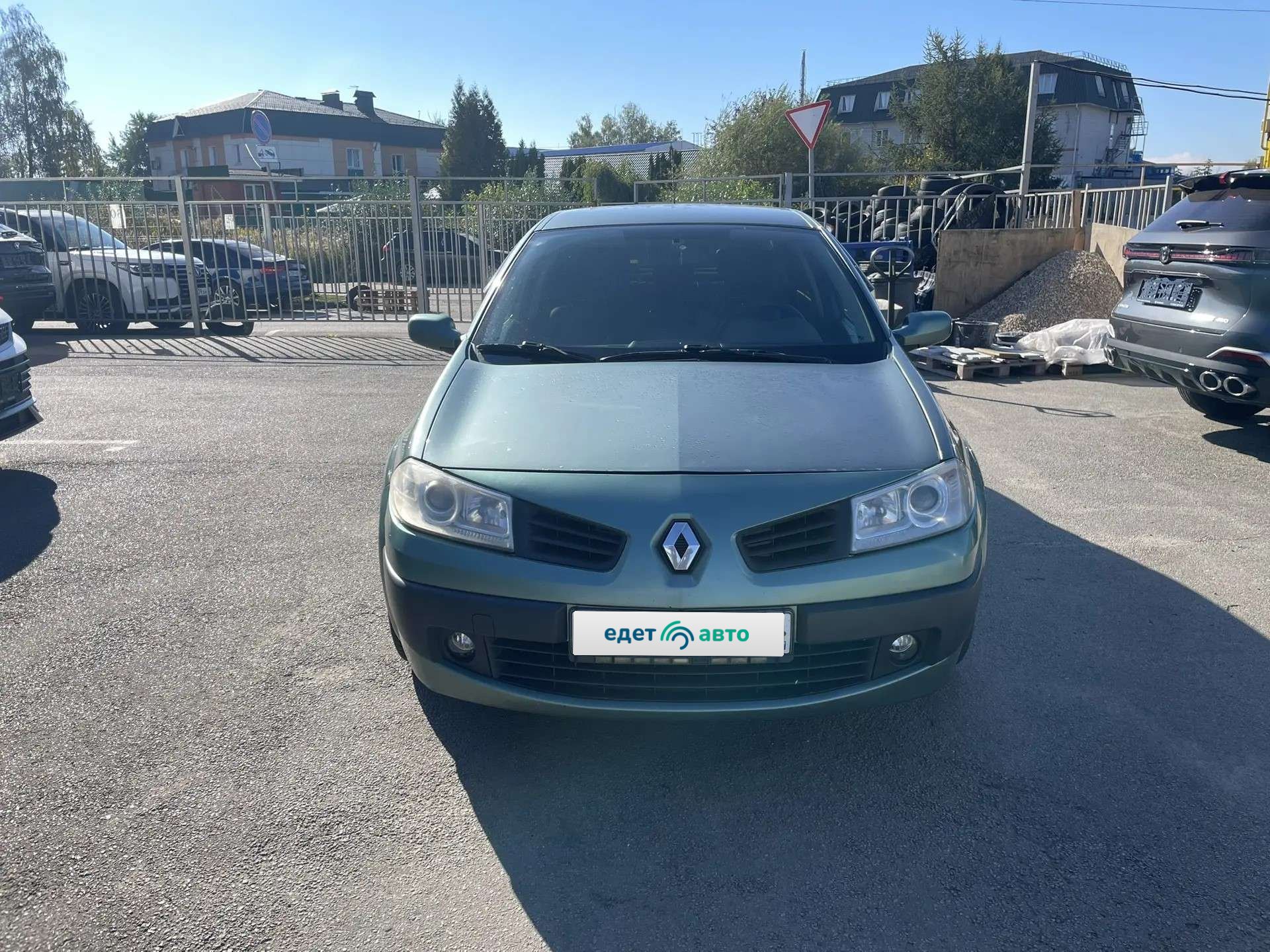 Renault Megane, 2006 — Снаружи