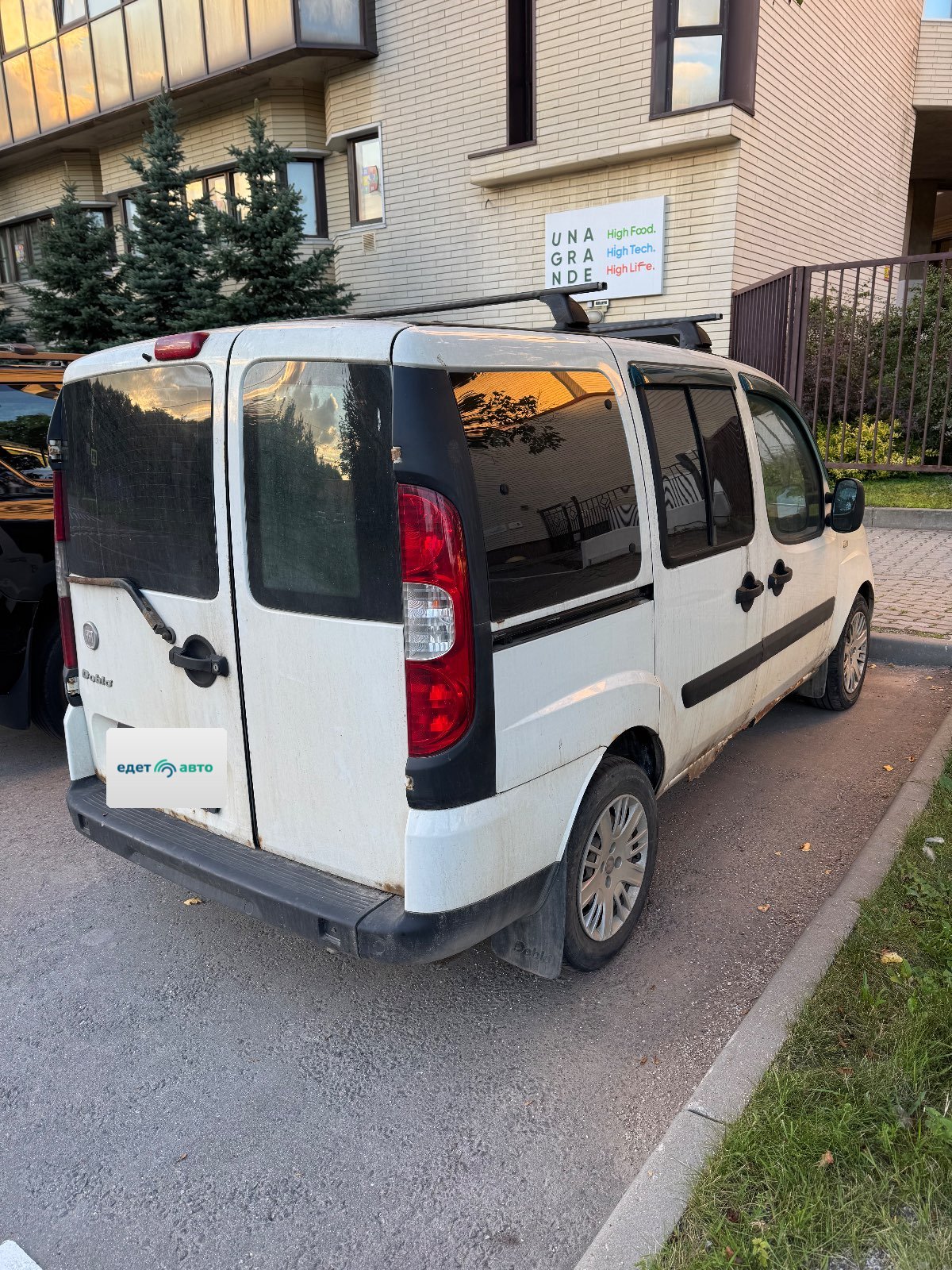 Fiat Doblo, 2011 — Снаружи