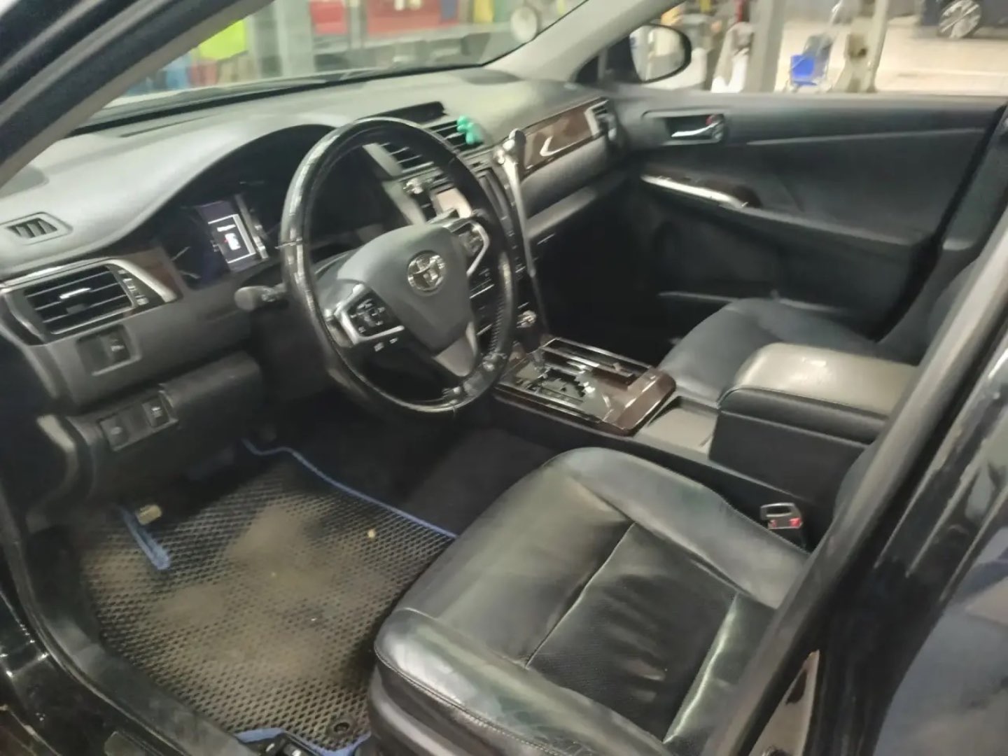Toyota Camry, 2015 — Салон