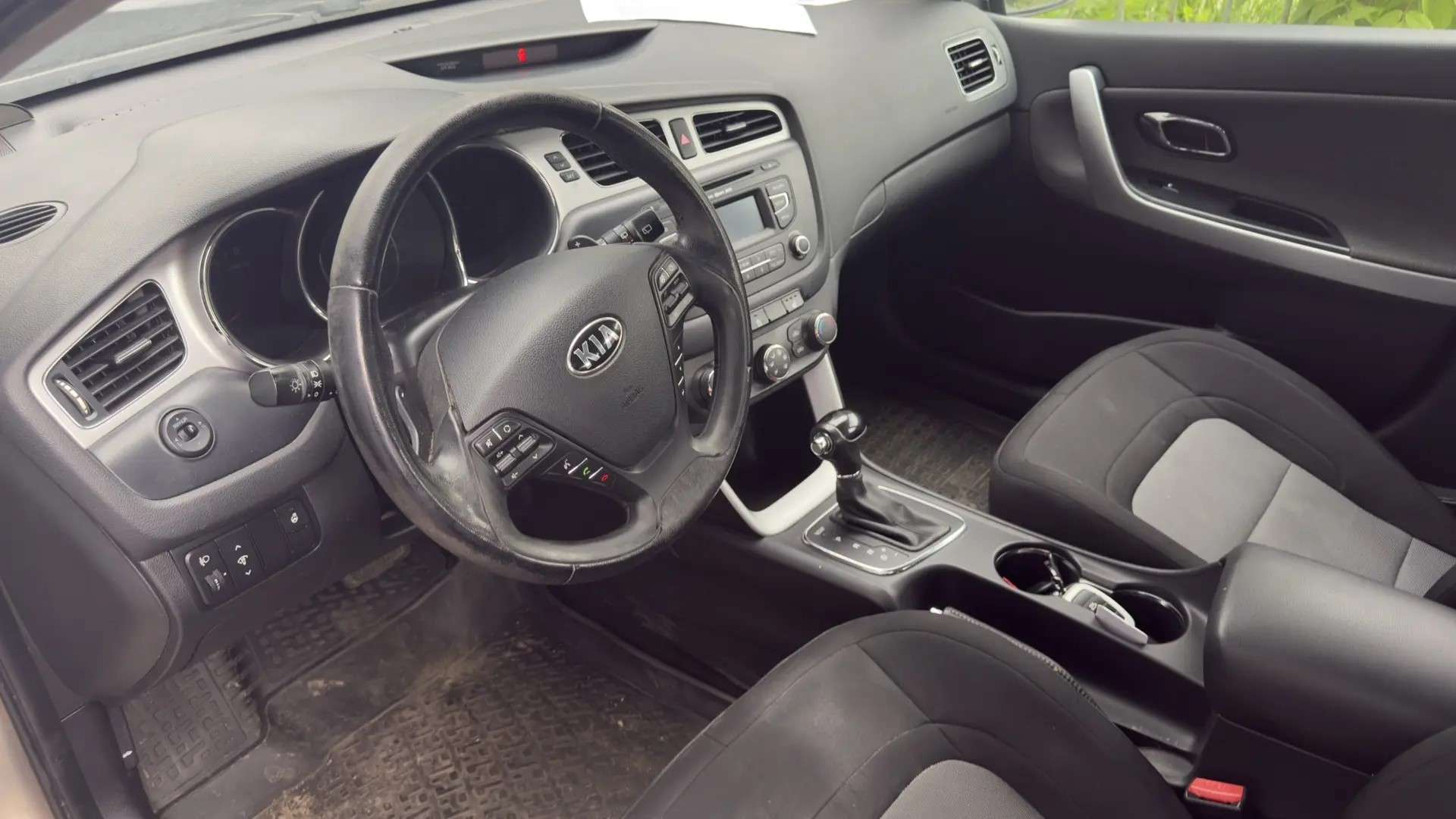 Kia JD (СЕЕ`D), 2012 — Салон