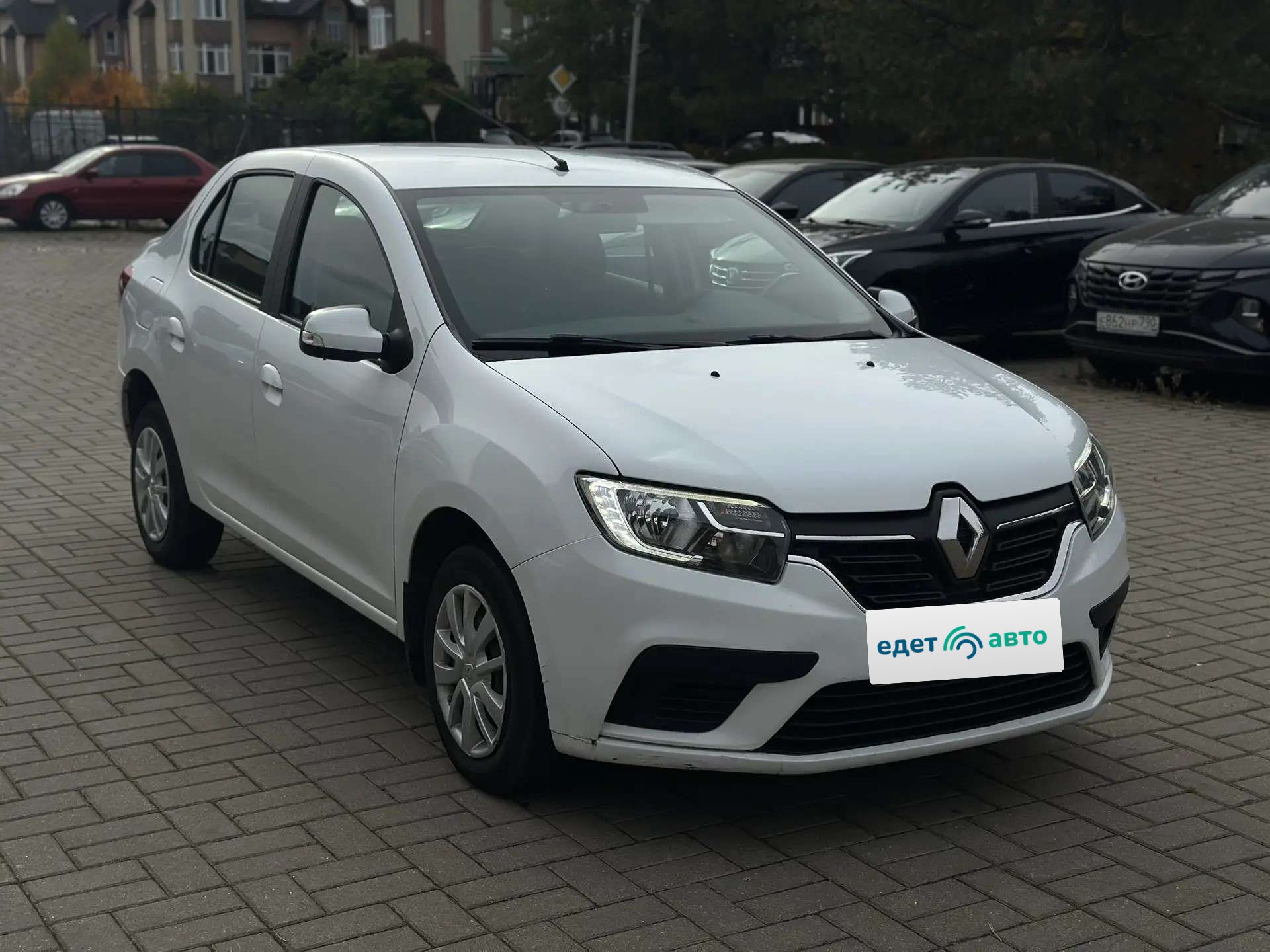 Renault Logan, 2022 — Снаружи