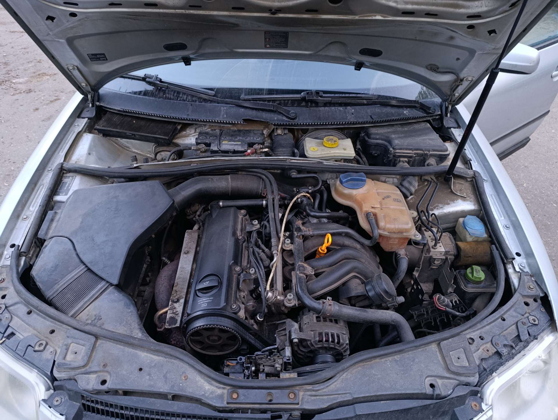 Volkswagen Passat, 2002 — Снаружи