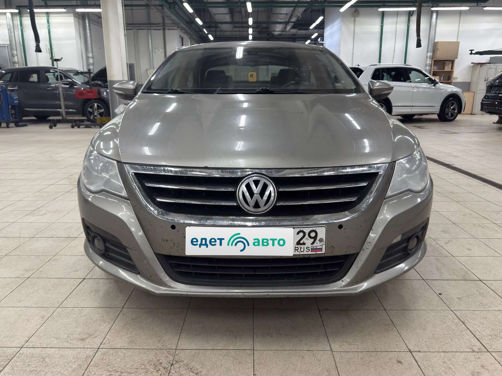 Volkswagen Passat CC, 2011 — Снаружи