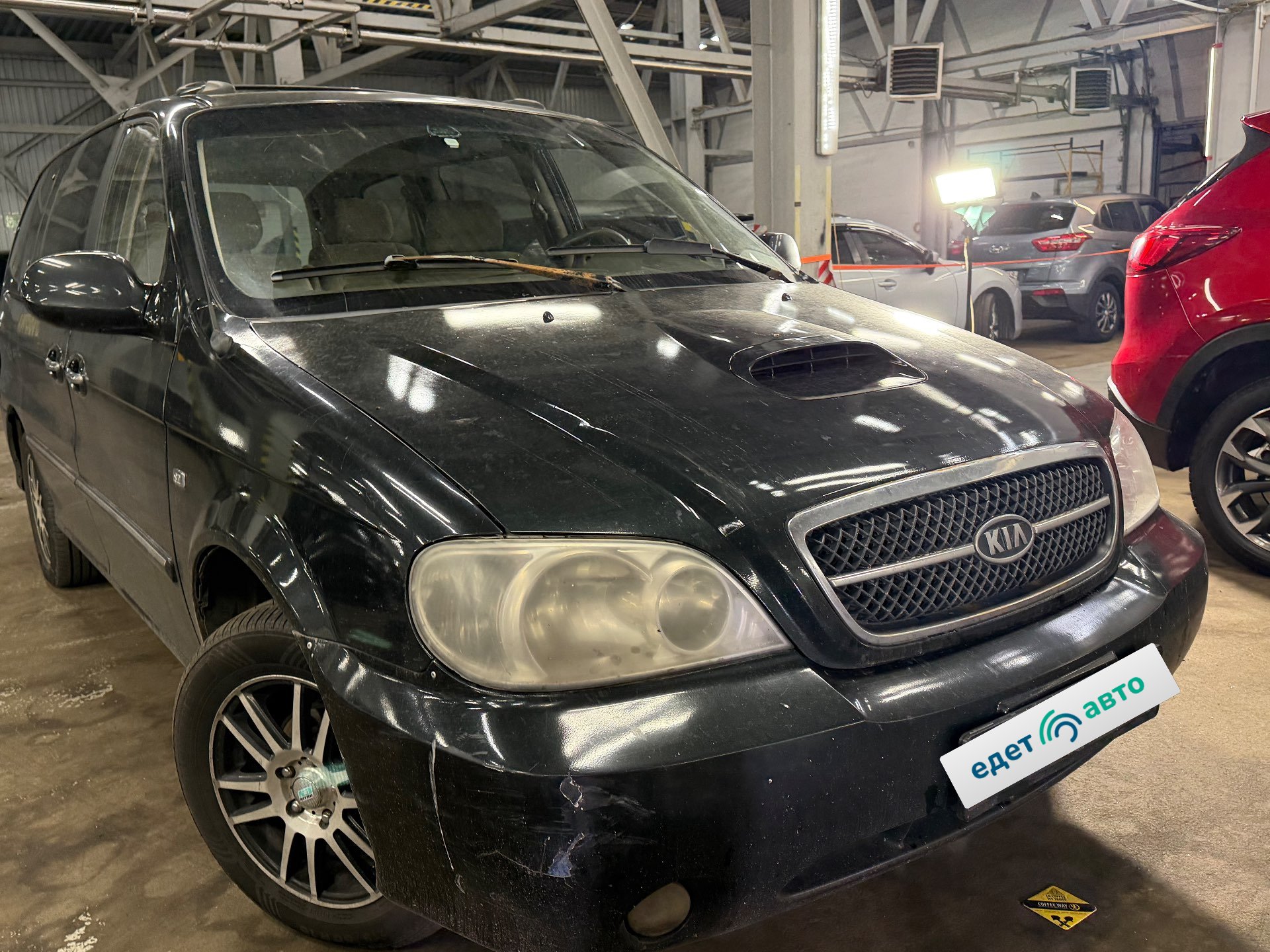 Kia Carnival, 2004 — Снаружи