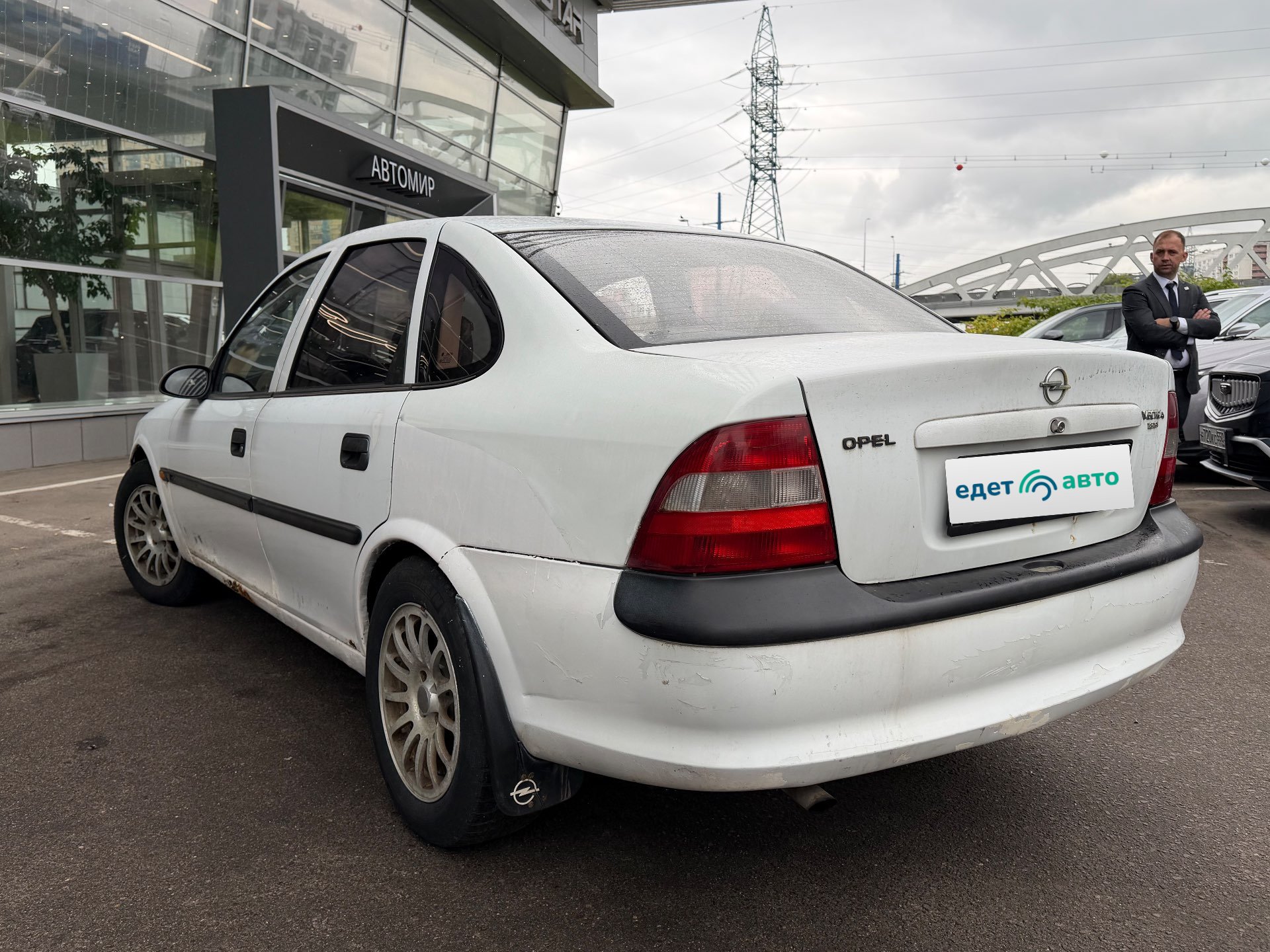 Opel Vectra, 1996 — Снаружи