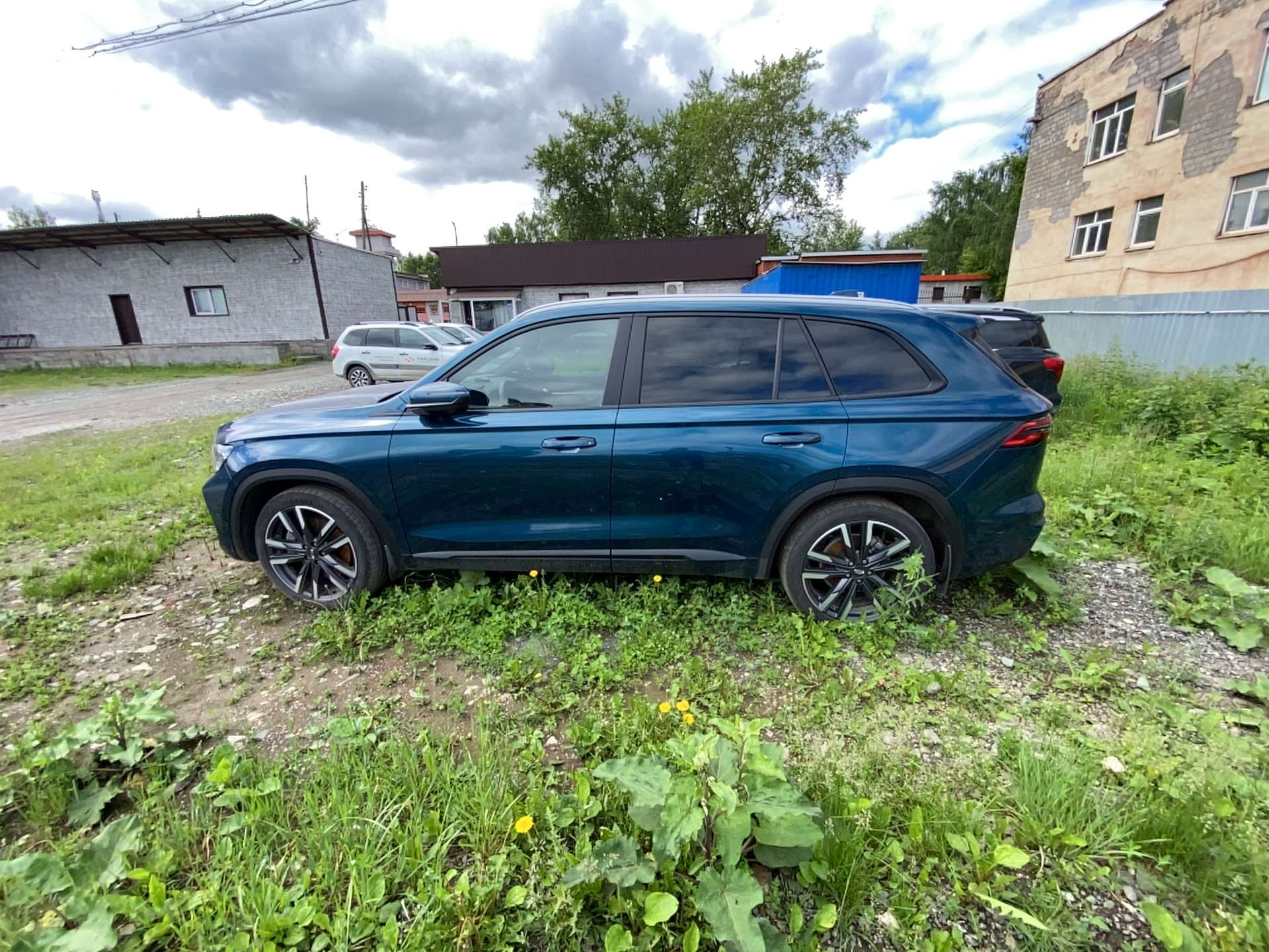 Geely Monjaro, 2023 — Снаружи
