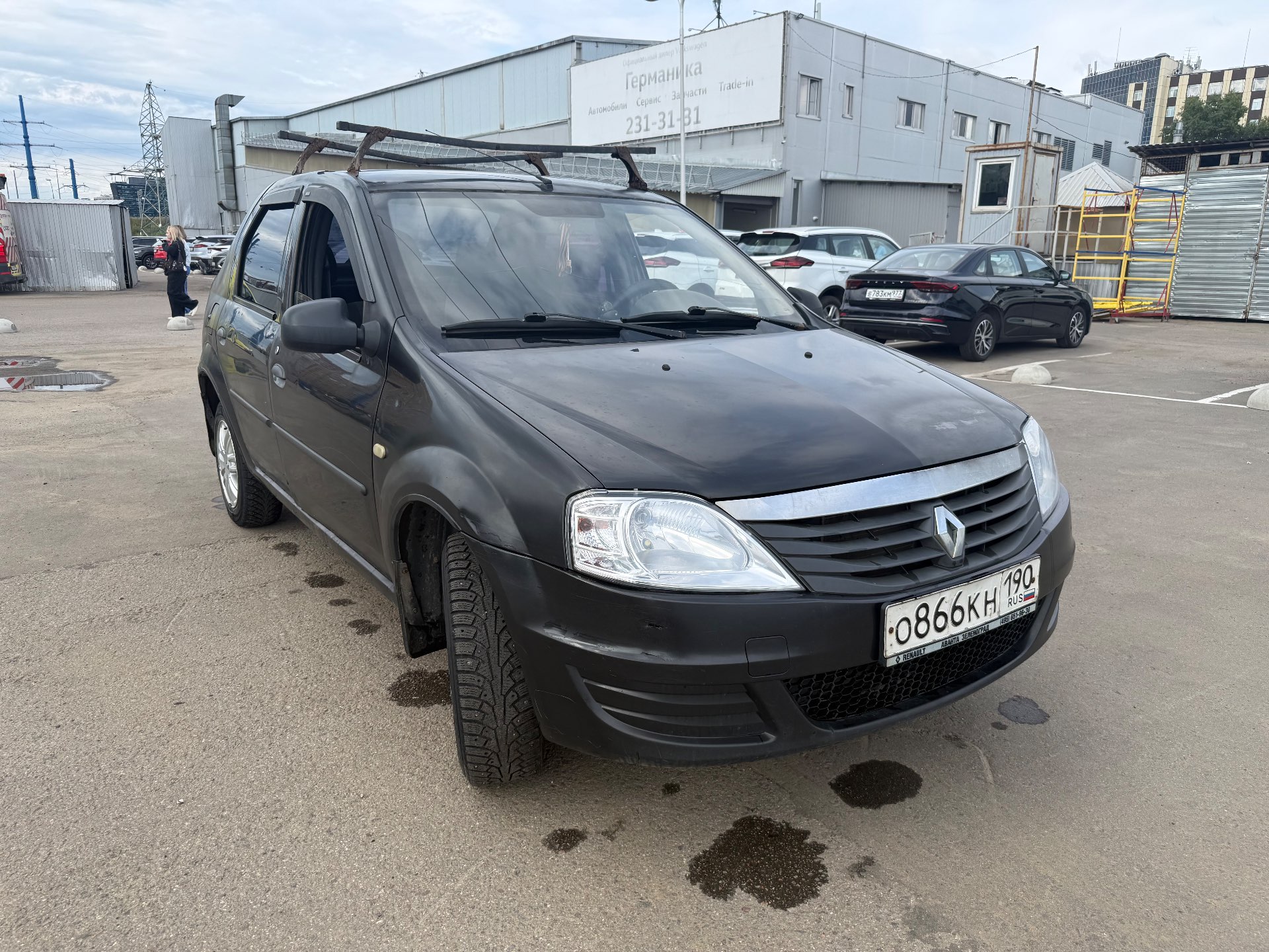 Renault Logan, 2010 — Снаружи