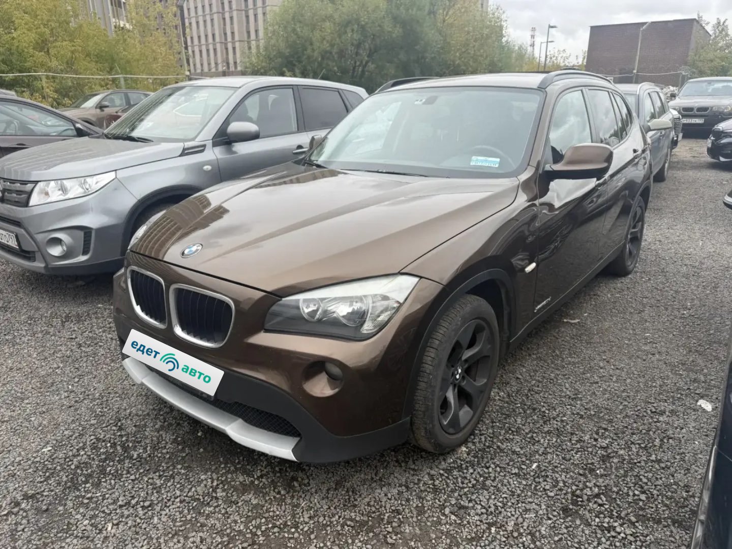 BMW X1, 2011 — обложка