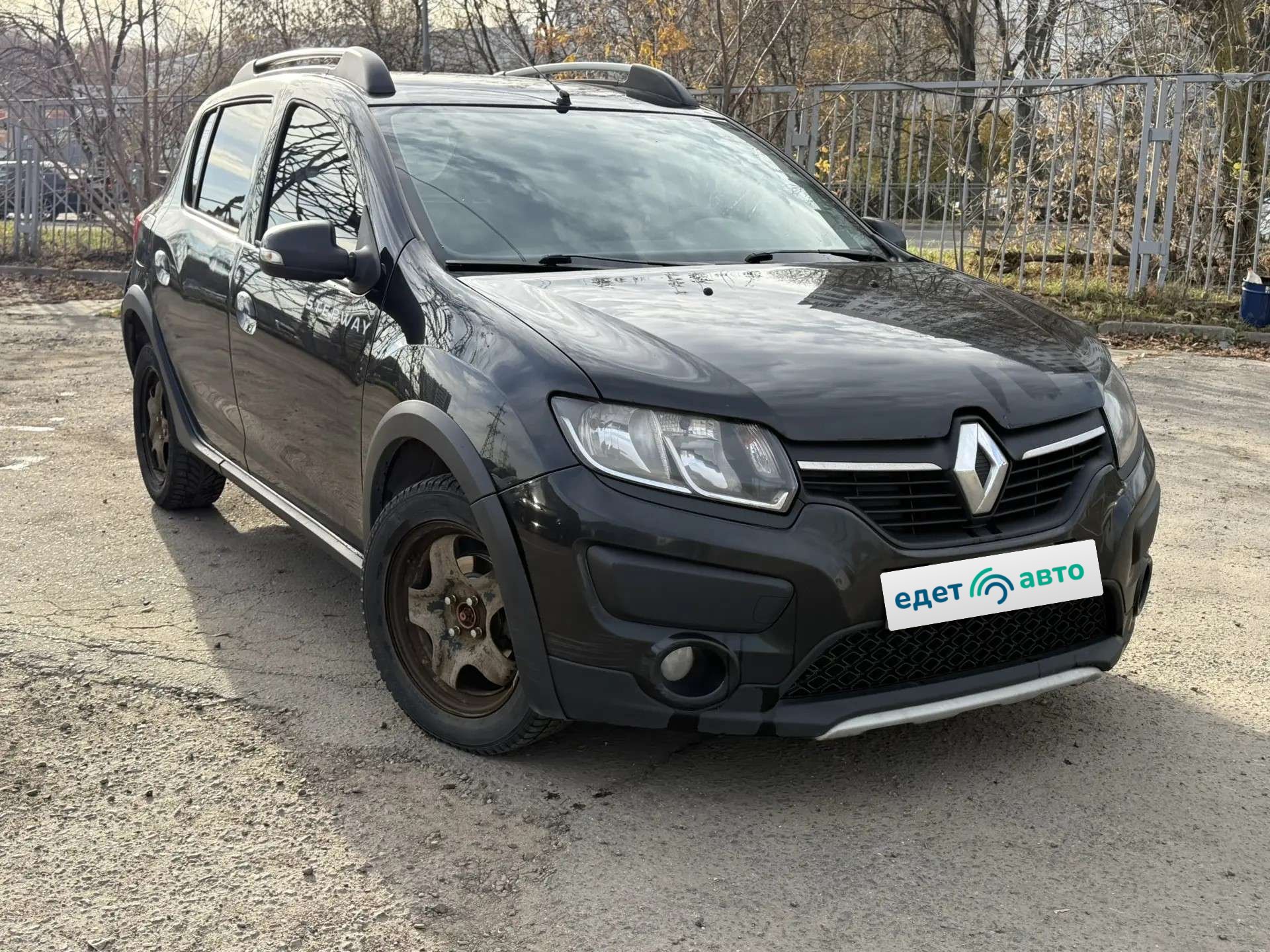 Renault SАNDЕRО, 2014 — Снаружи
