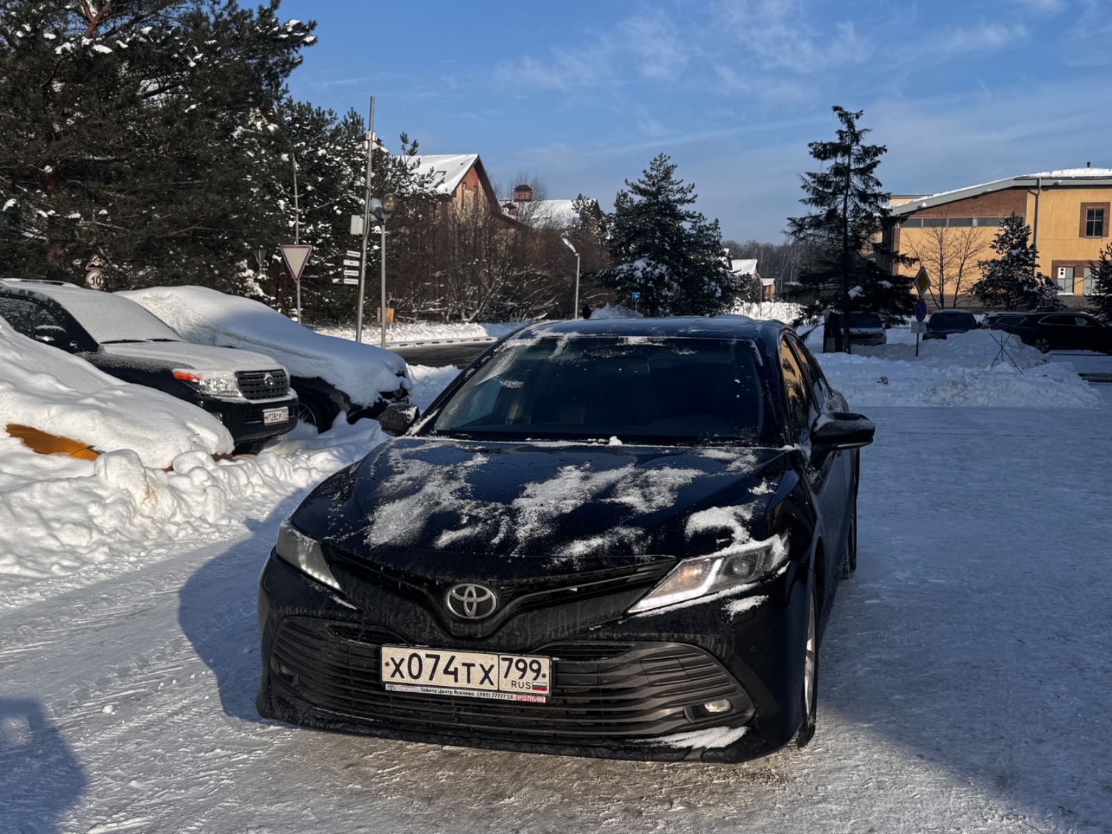 Toyota Camry, 2020 — обложка