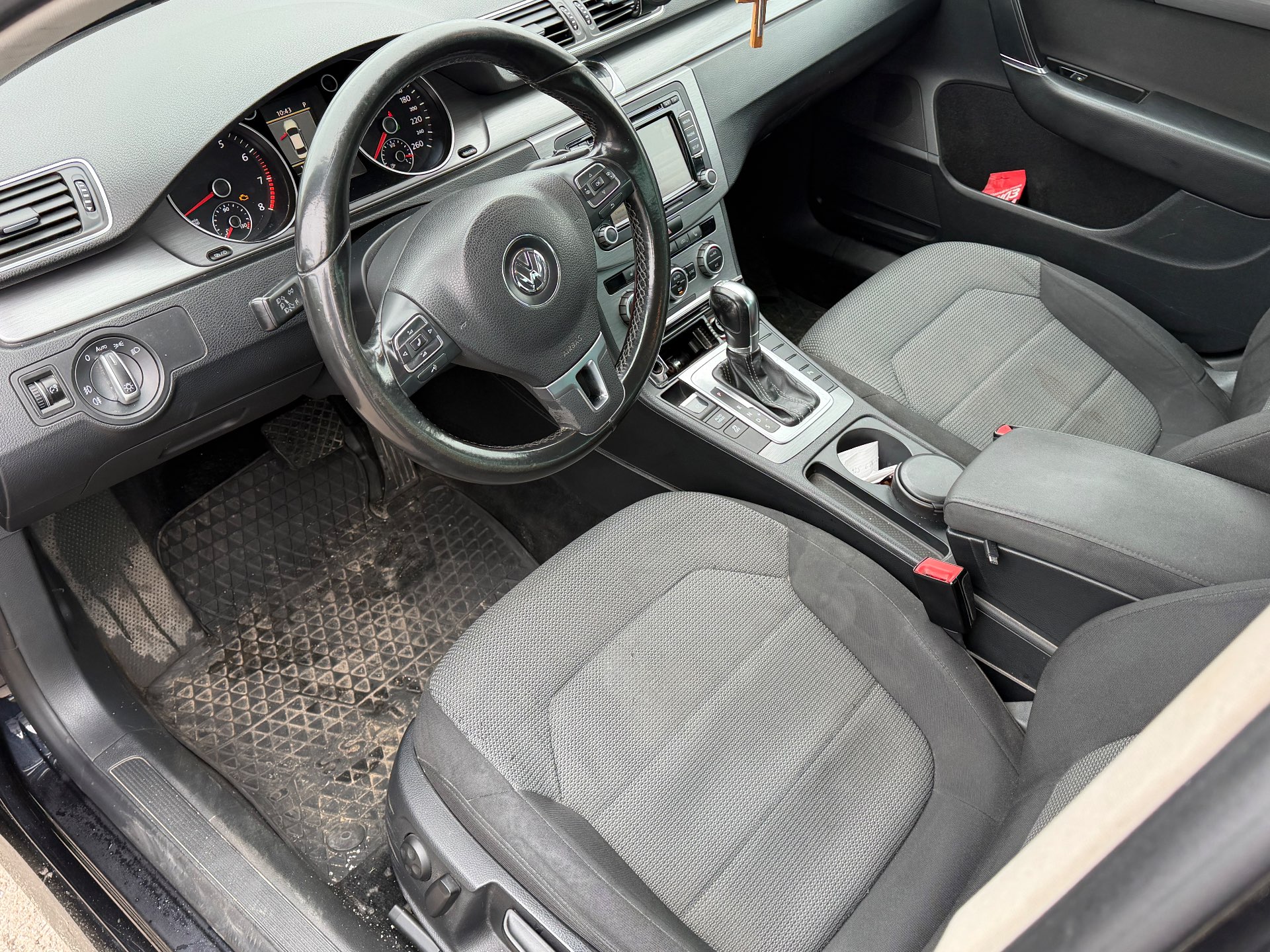 Volkswagen Passat, 2014 — Салон