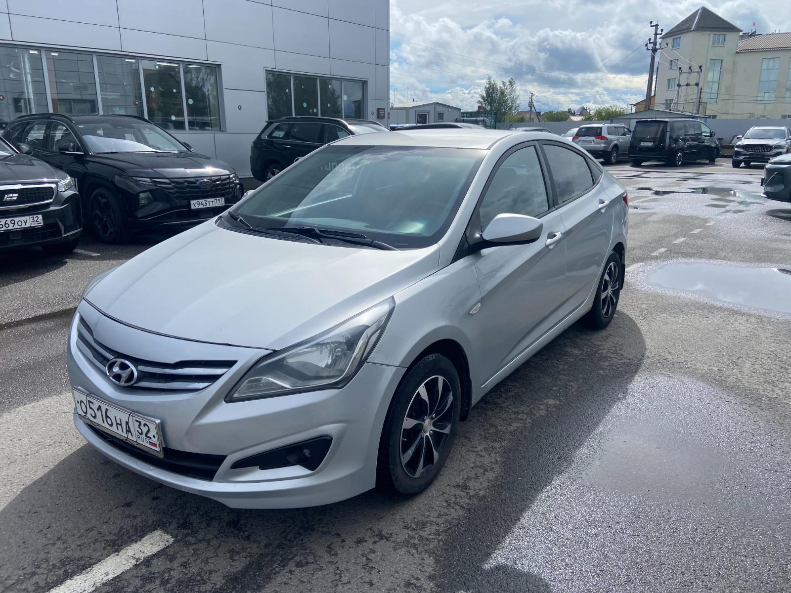 Hyundai Solaris, 2015 — обложка