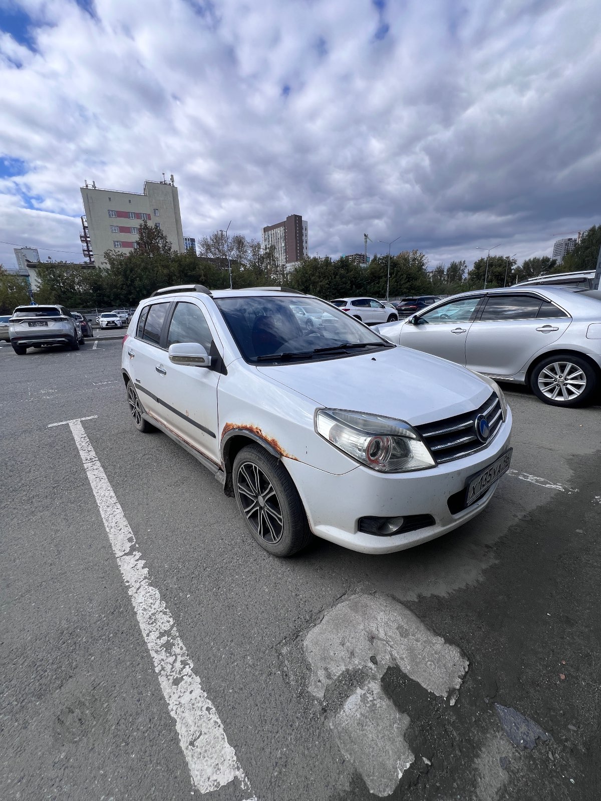 Geely MK Cross, 2013 — Снаружи