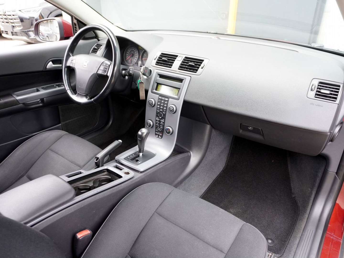 Volvo C30, 2011 — Салон
