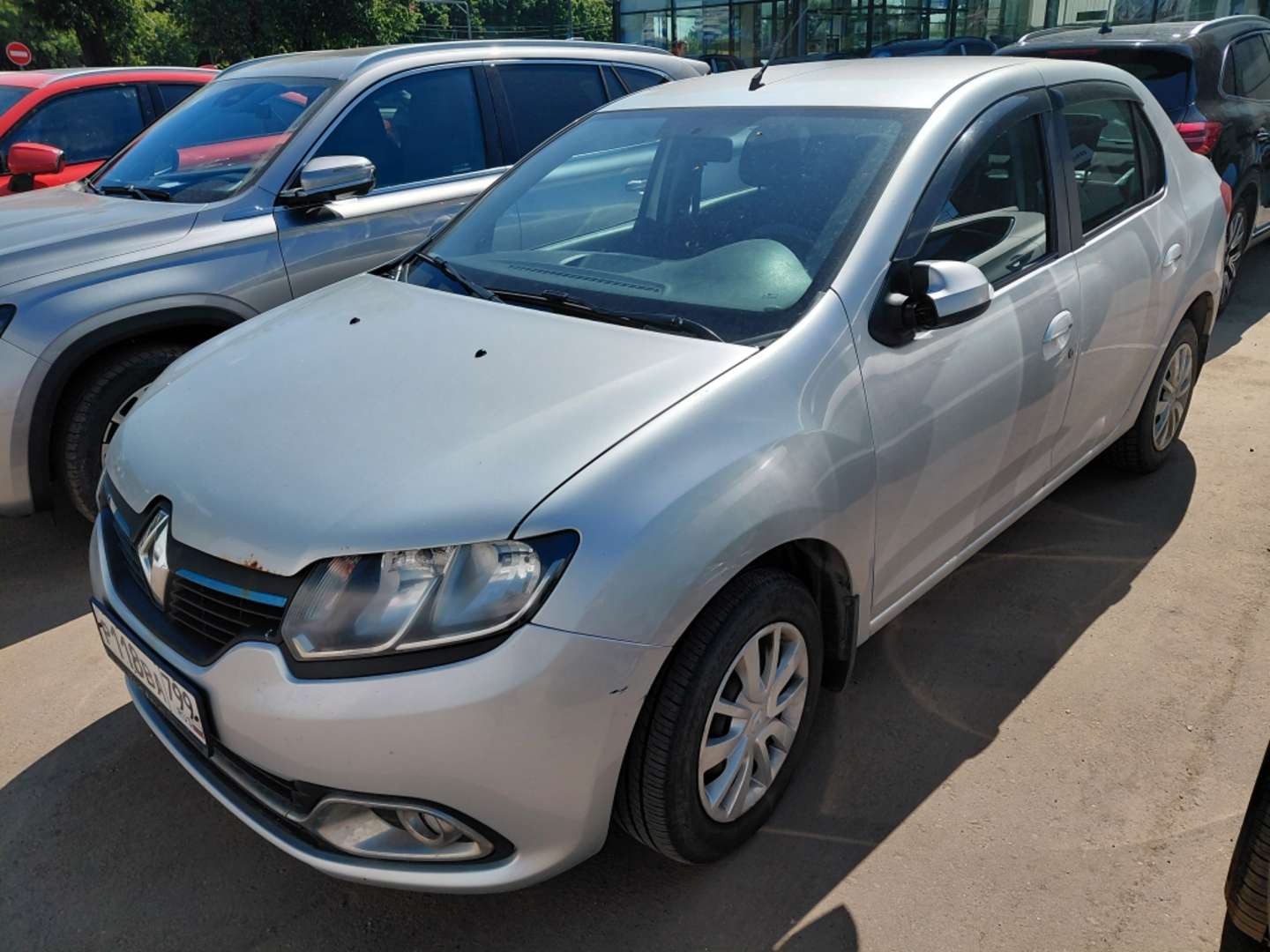 Renault Logan, 2017 — Снаружи