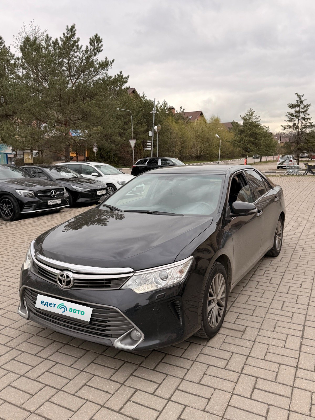 Toyota Camry, 2017 — обложка